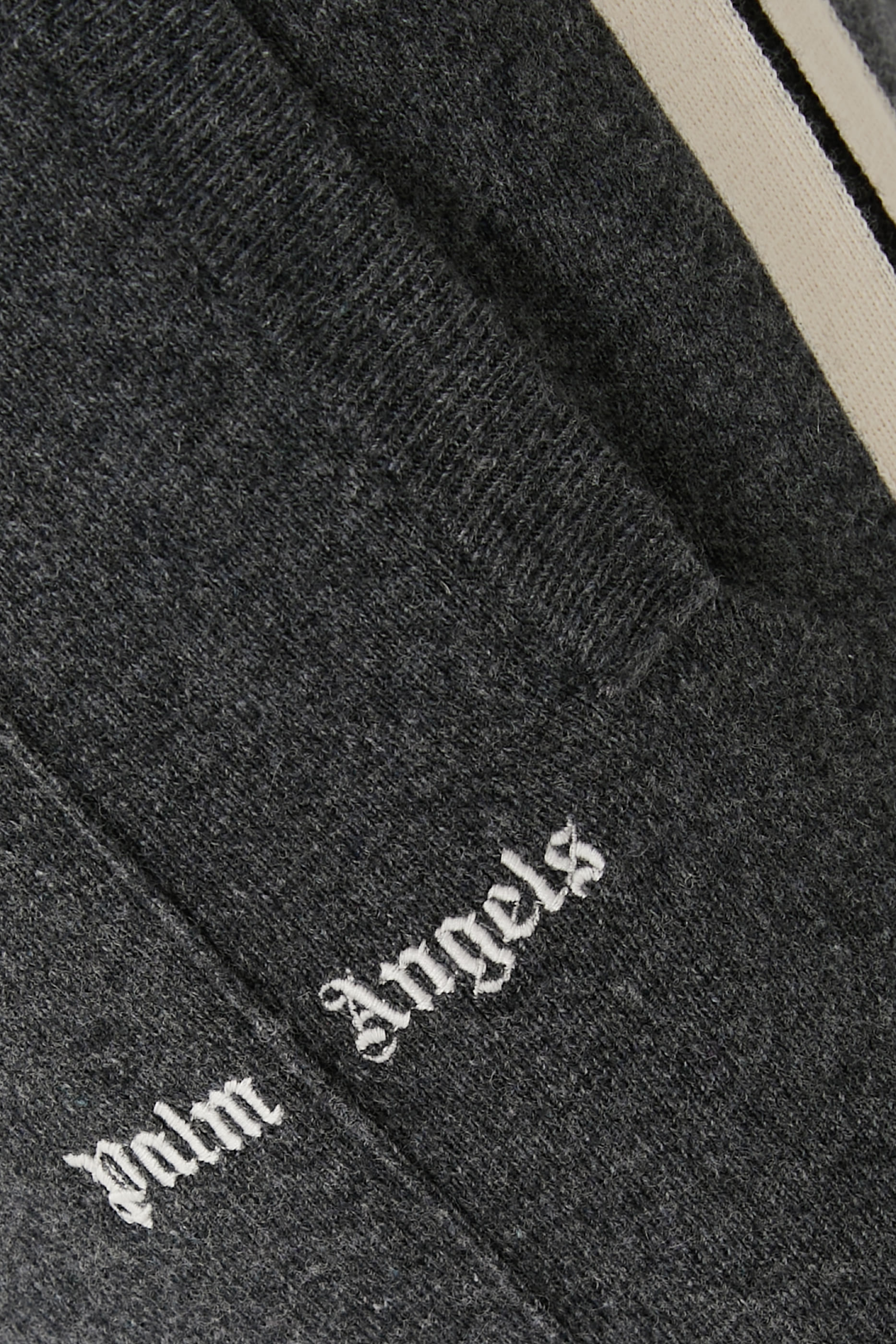 بنطال رياضي بشعار الماركة الكلاسيكي