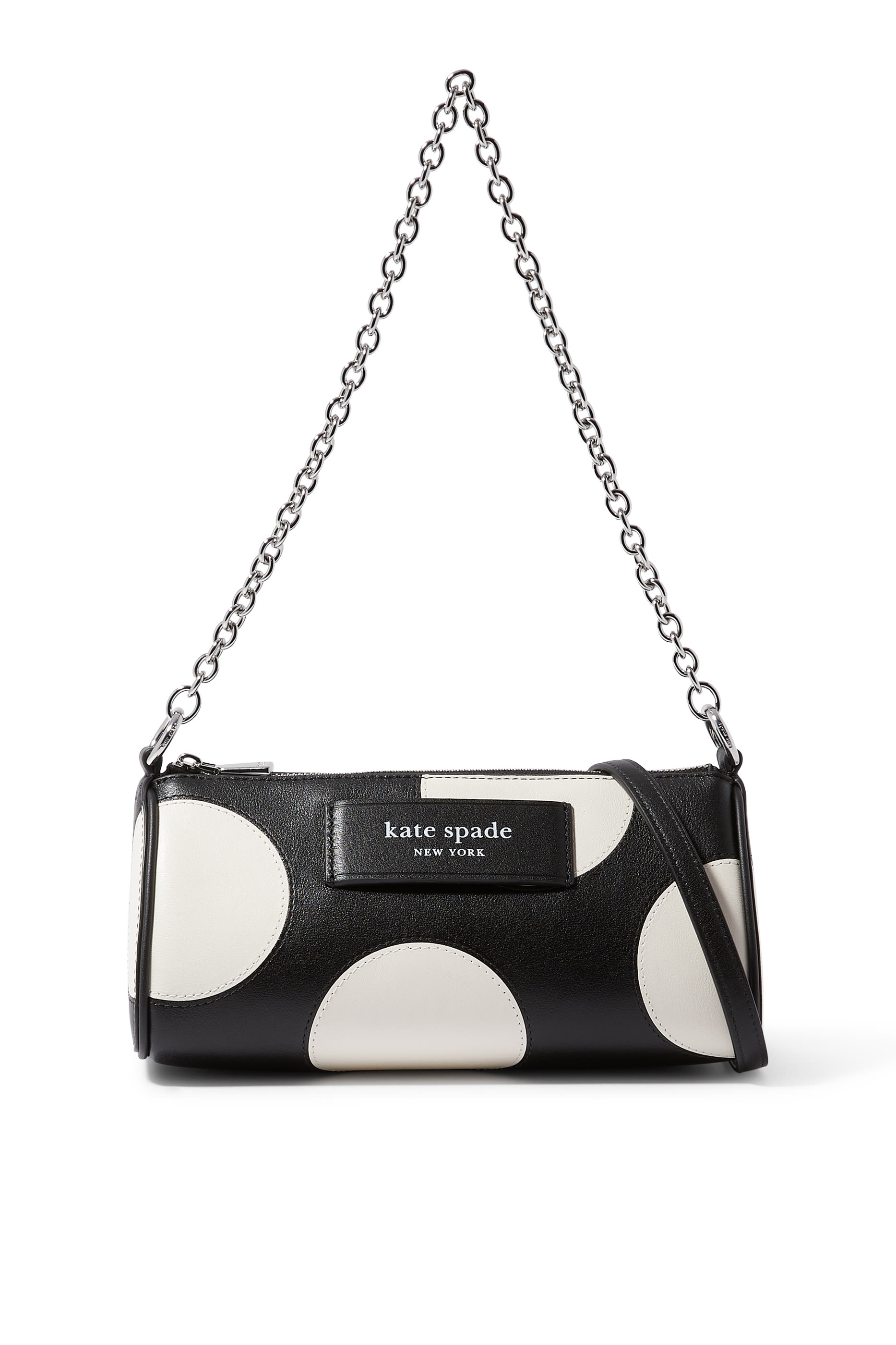 حقيبة صغيرة بشعار الماركة