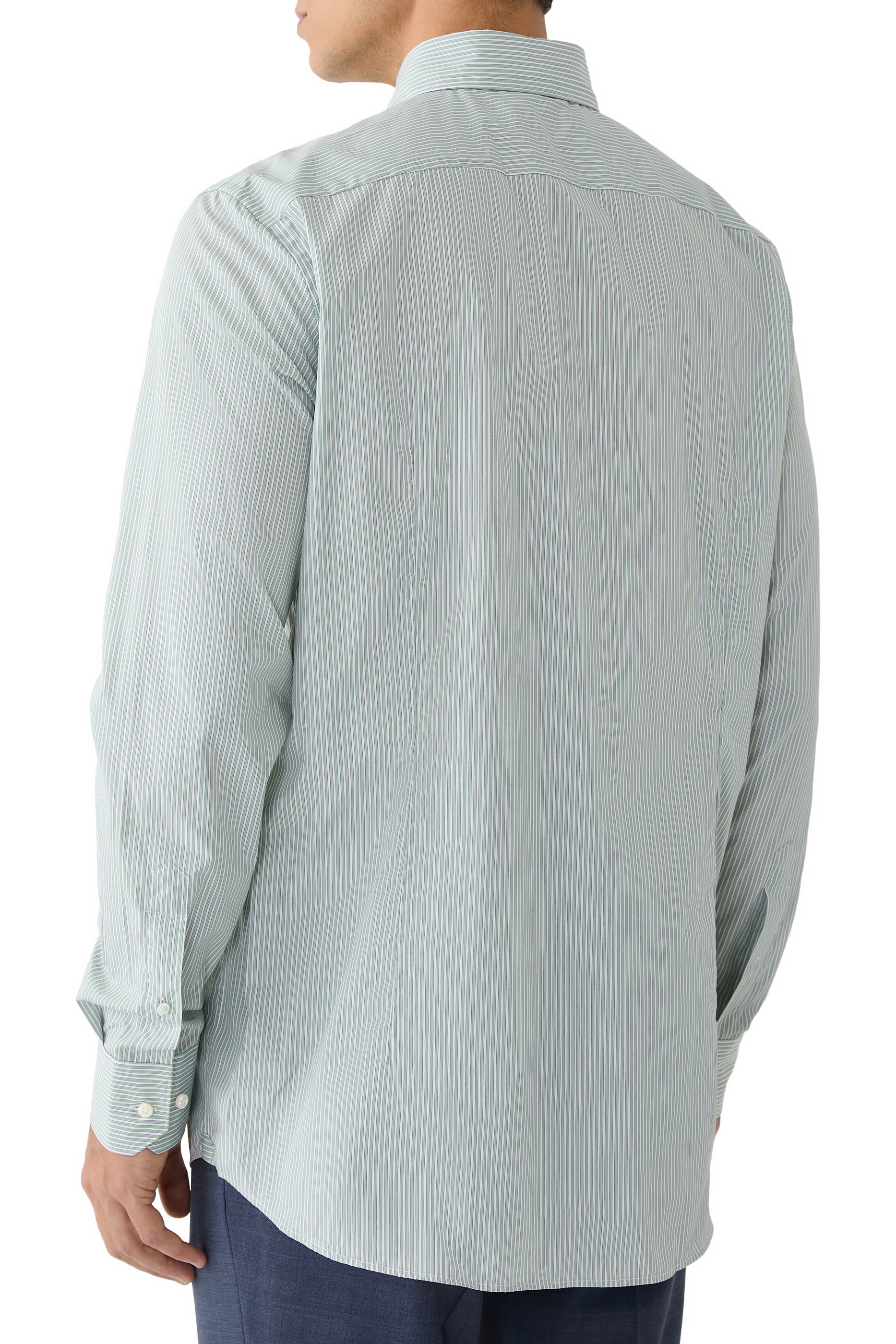 قميص مخطط بأكمام طويلة