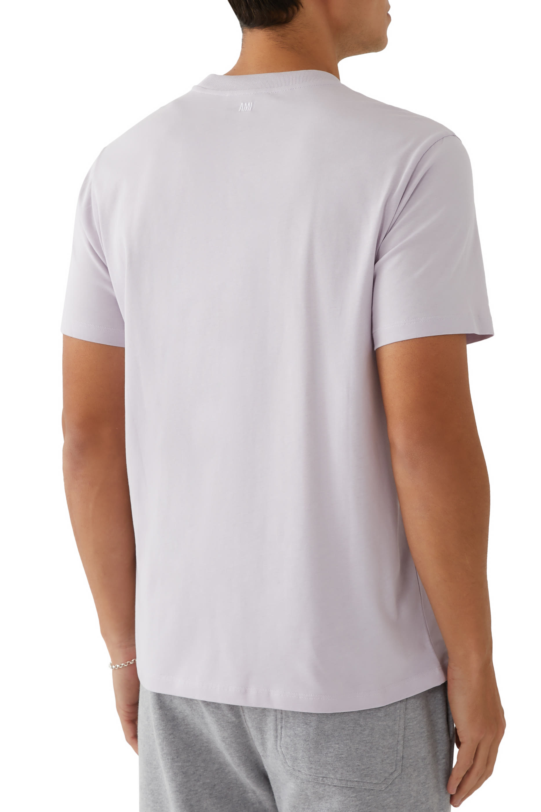 تيشيرت بشعار الماركة