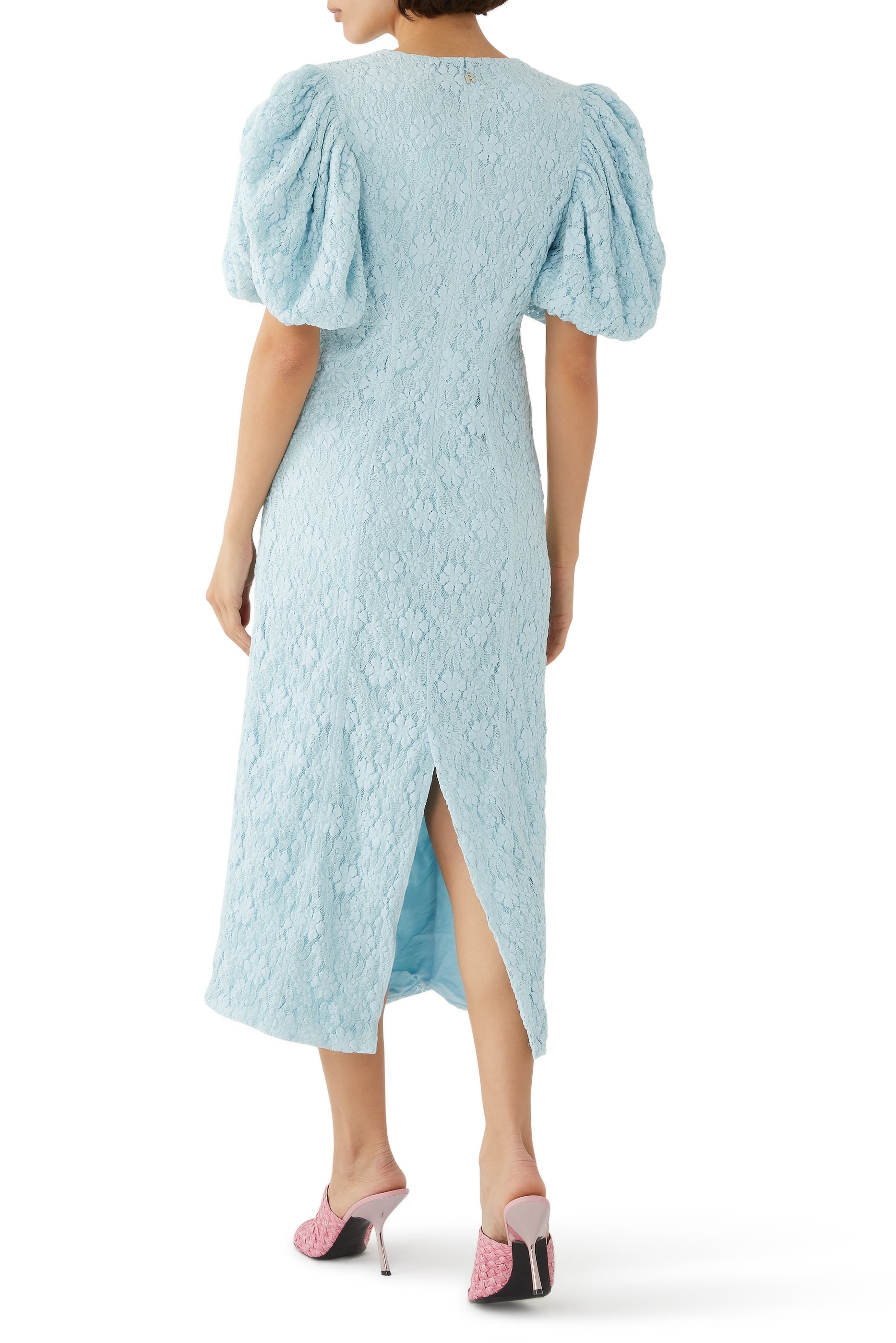 فستان بقصة ضيقة متوسطة الطول دانتيل