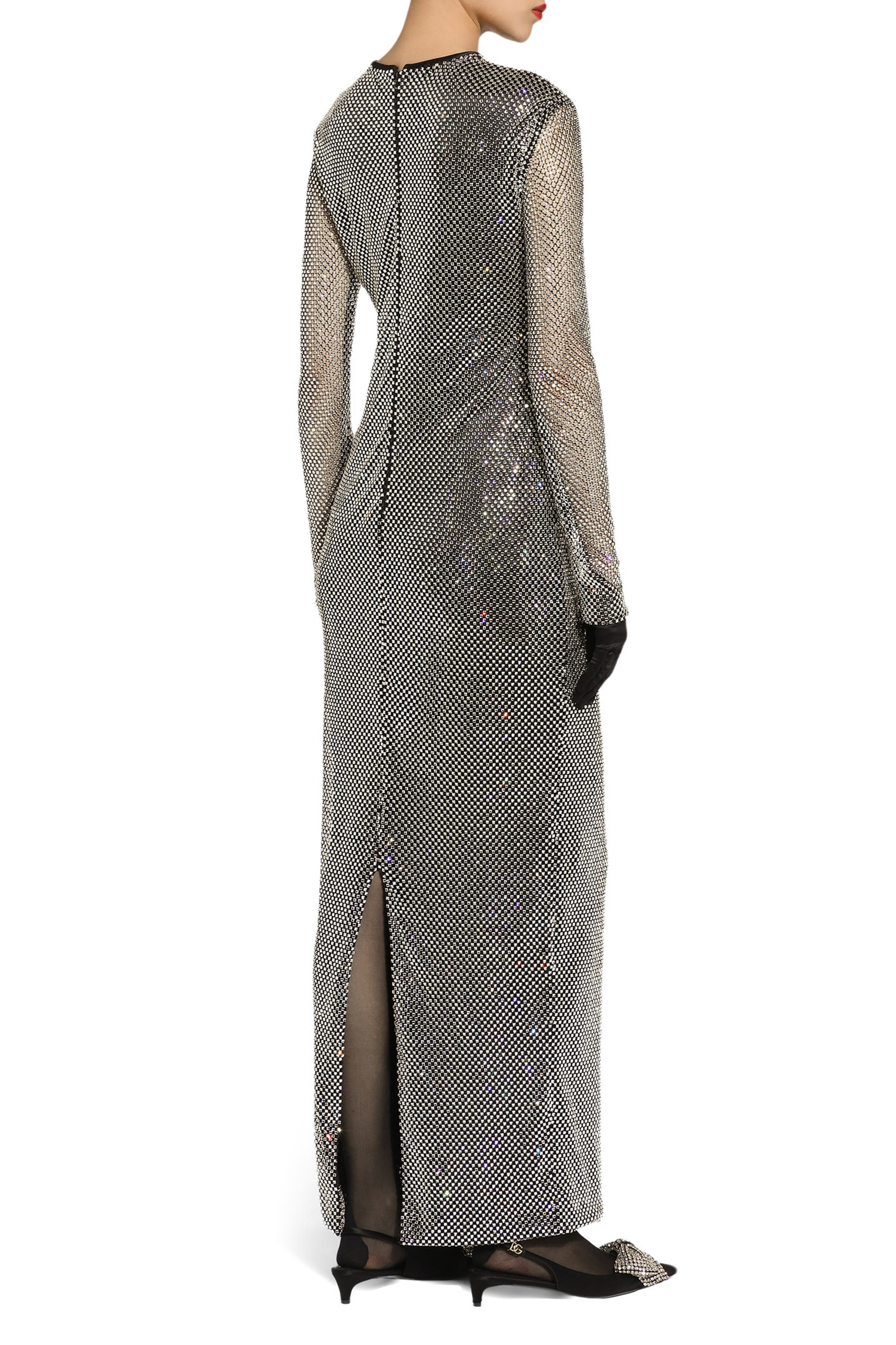 فستان طويل قماش شبكي مرصع بالكريستال