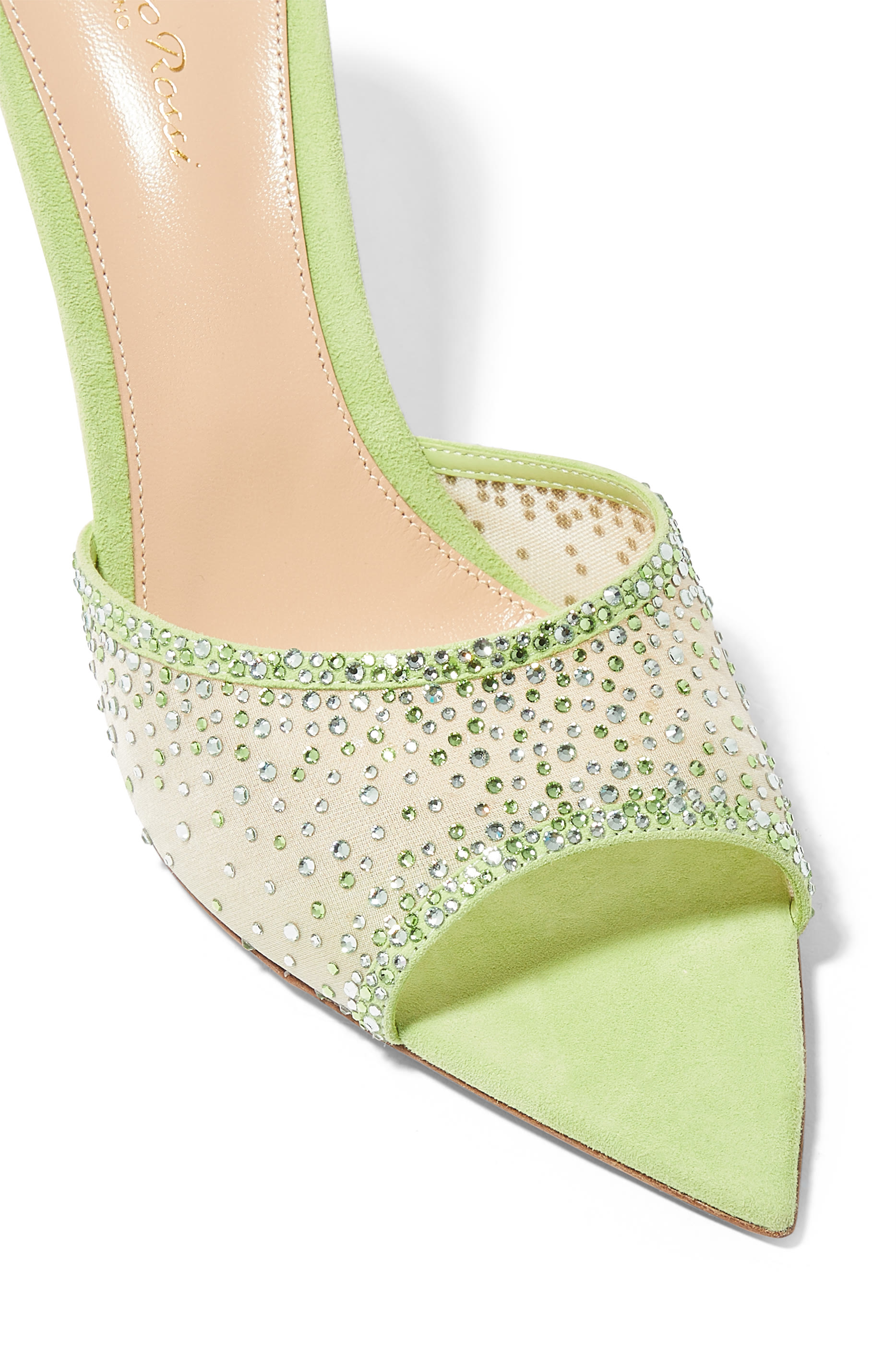 حذاء رانيا مفتوح من الخلف 85