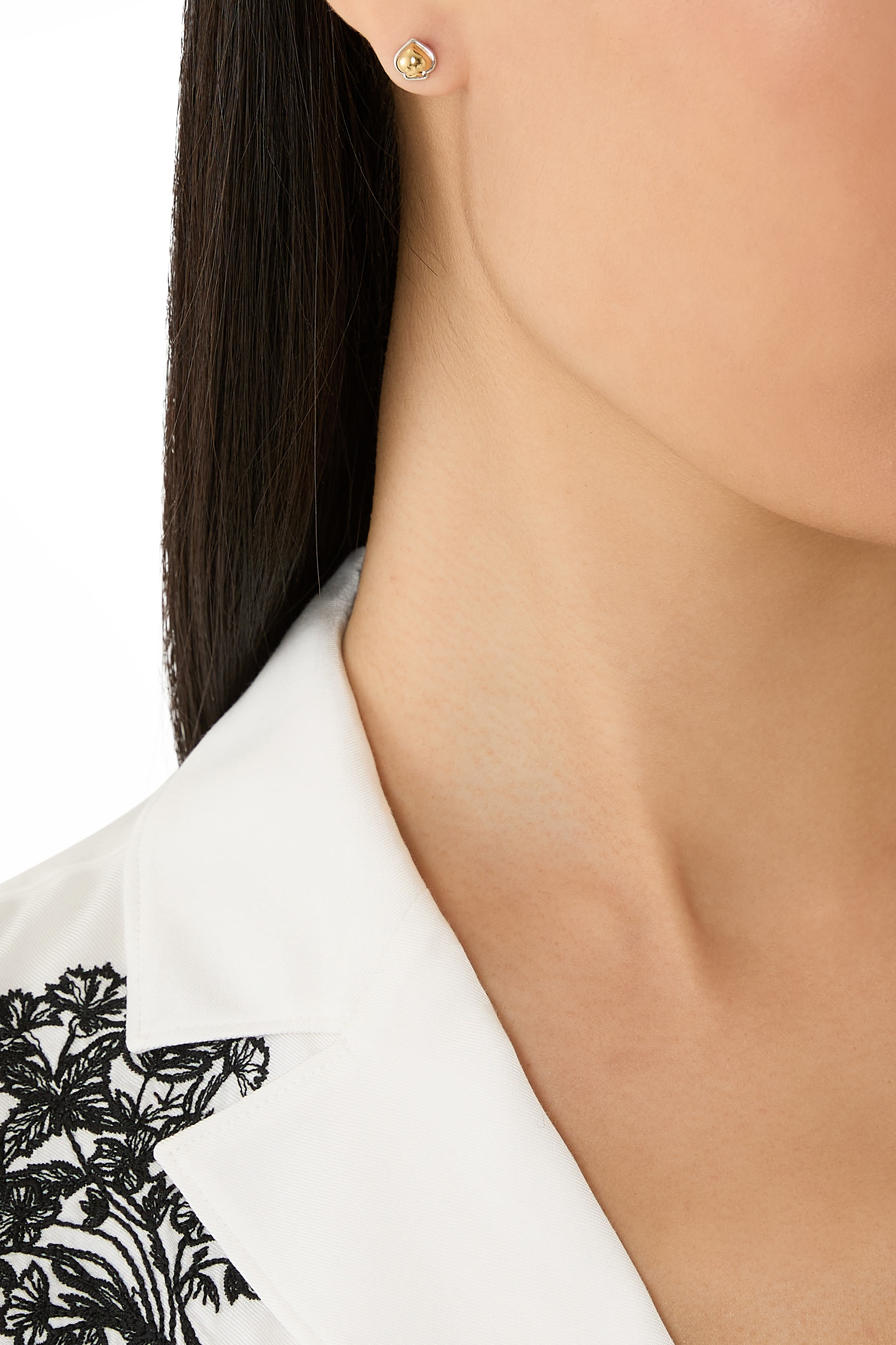 أقراط صغيرة منحوتة بالشكل البستوني، معدن مطلي ومشابك من فولاذ صحي