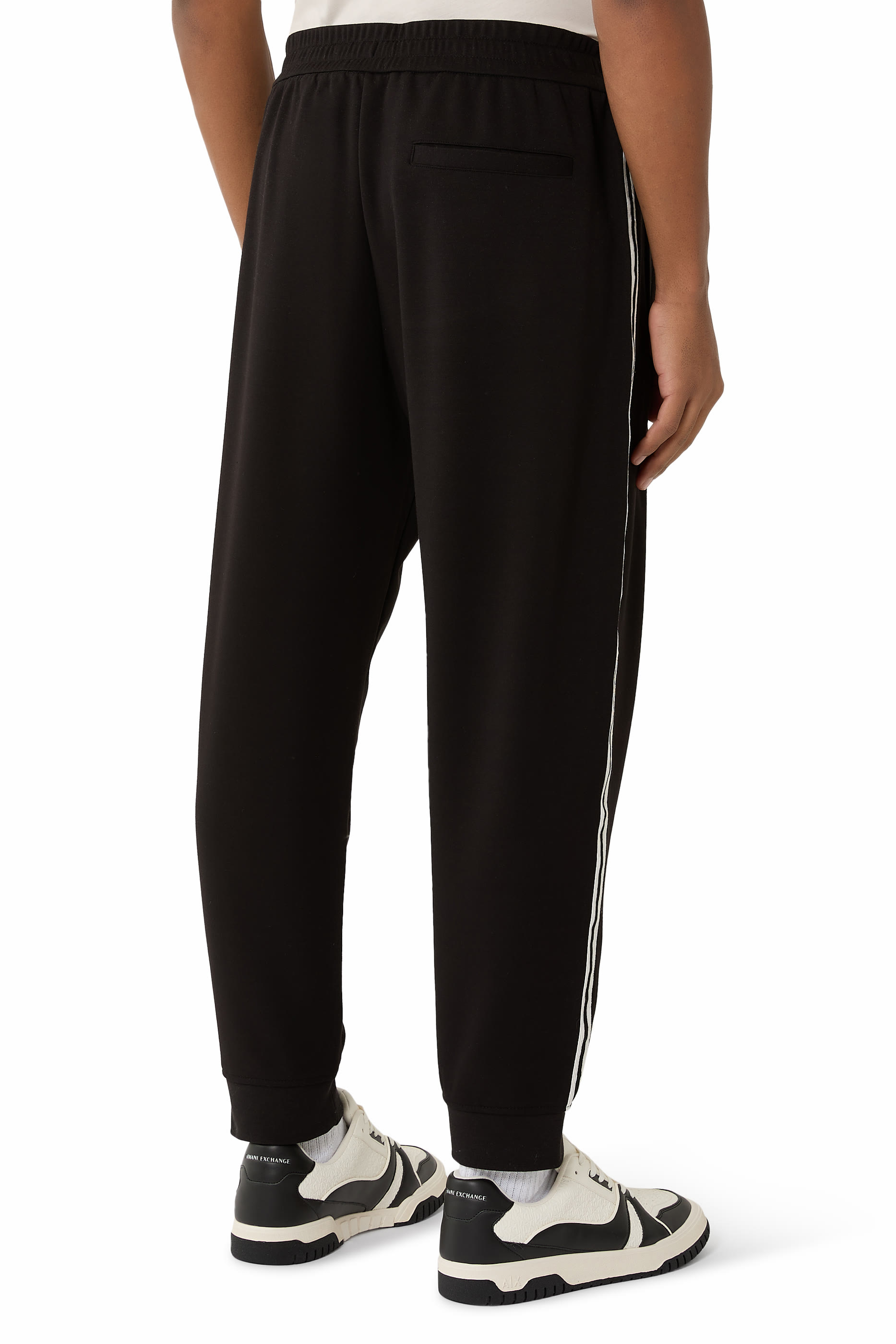 بنطال رياضي بشعار الماركة