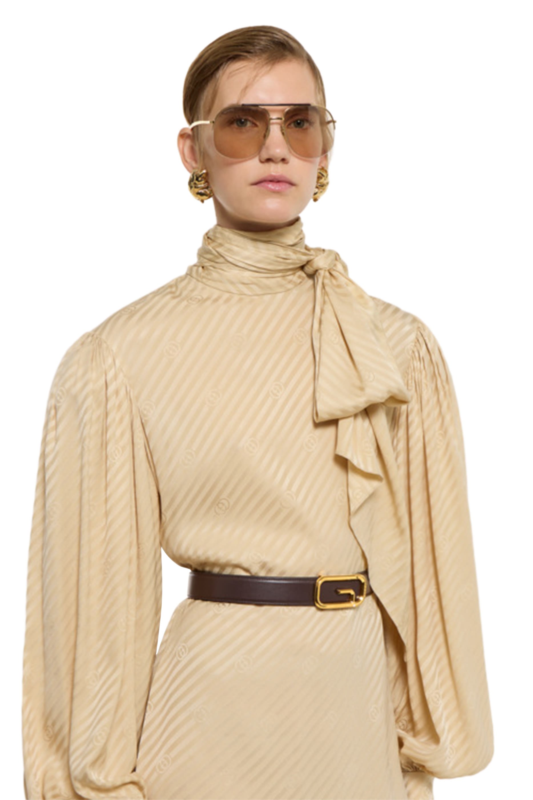 حزام بوجهين وحلية مربعة بتصميم حرف شعار الماركة