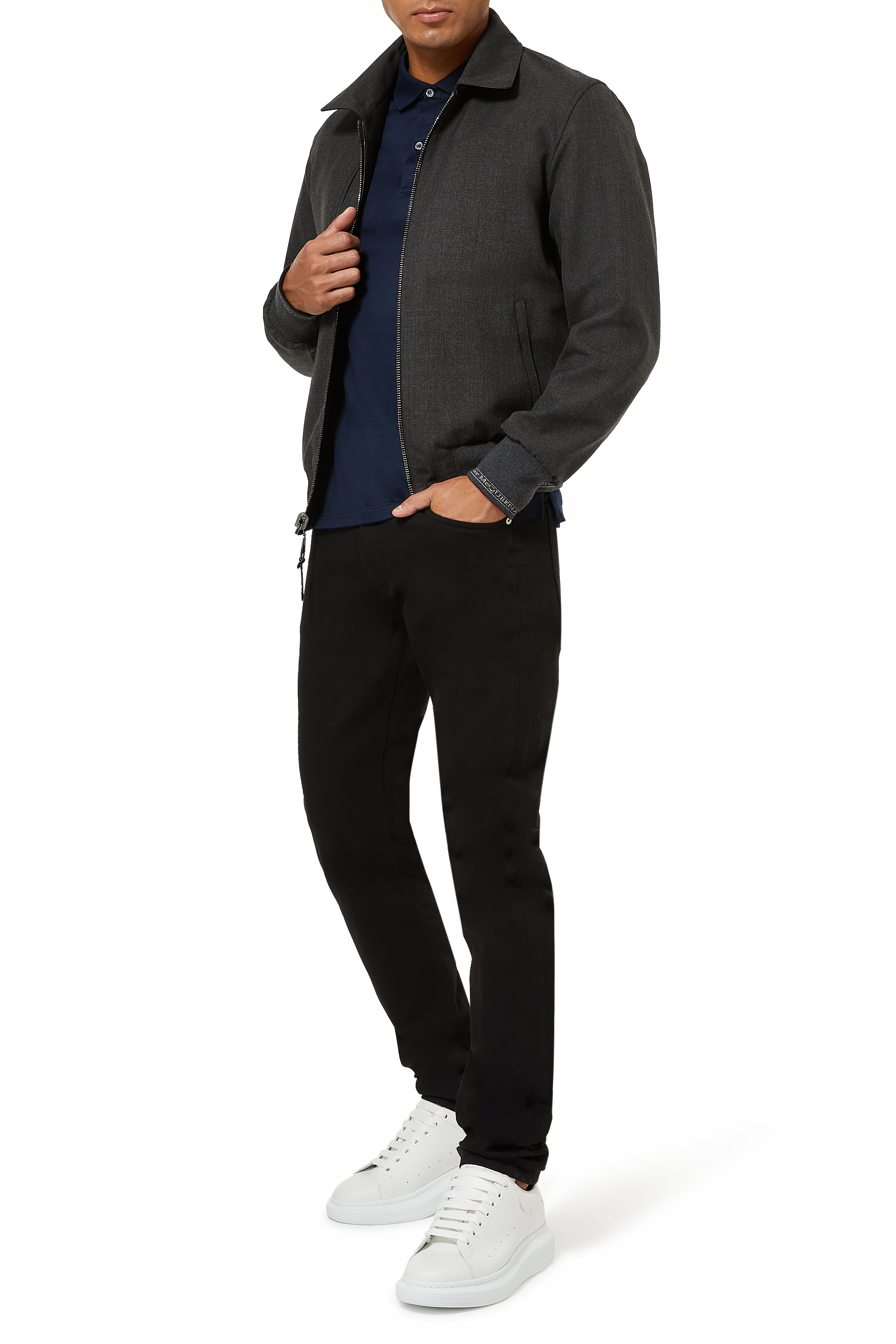 تي شيرت بولو مزين بحياكة