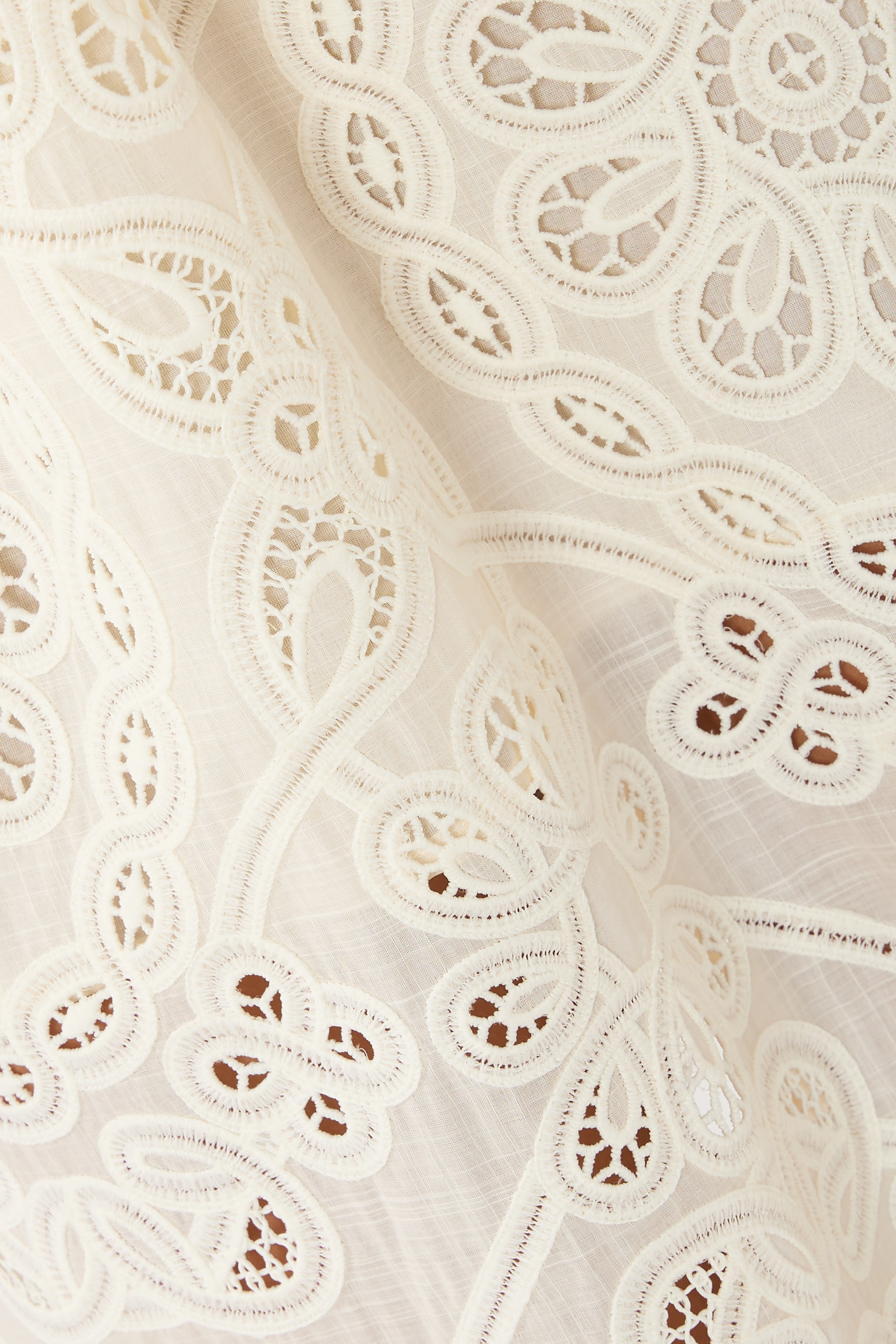 فستان ريانون مطرز