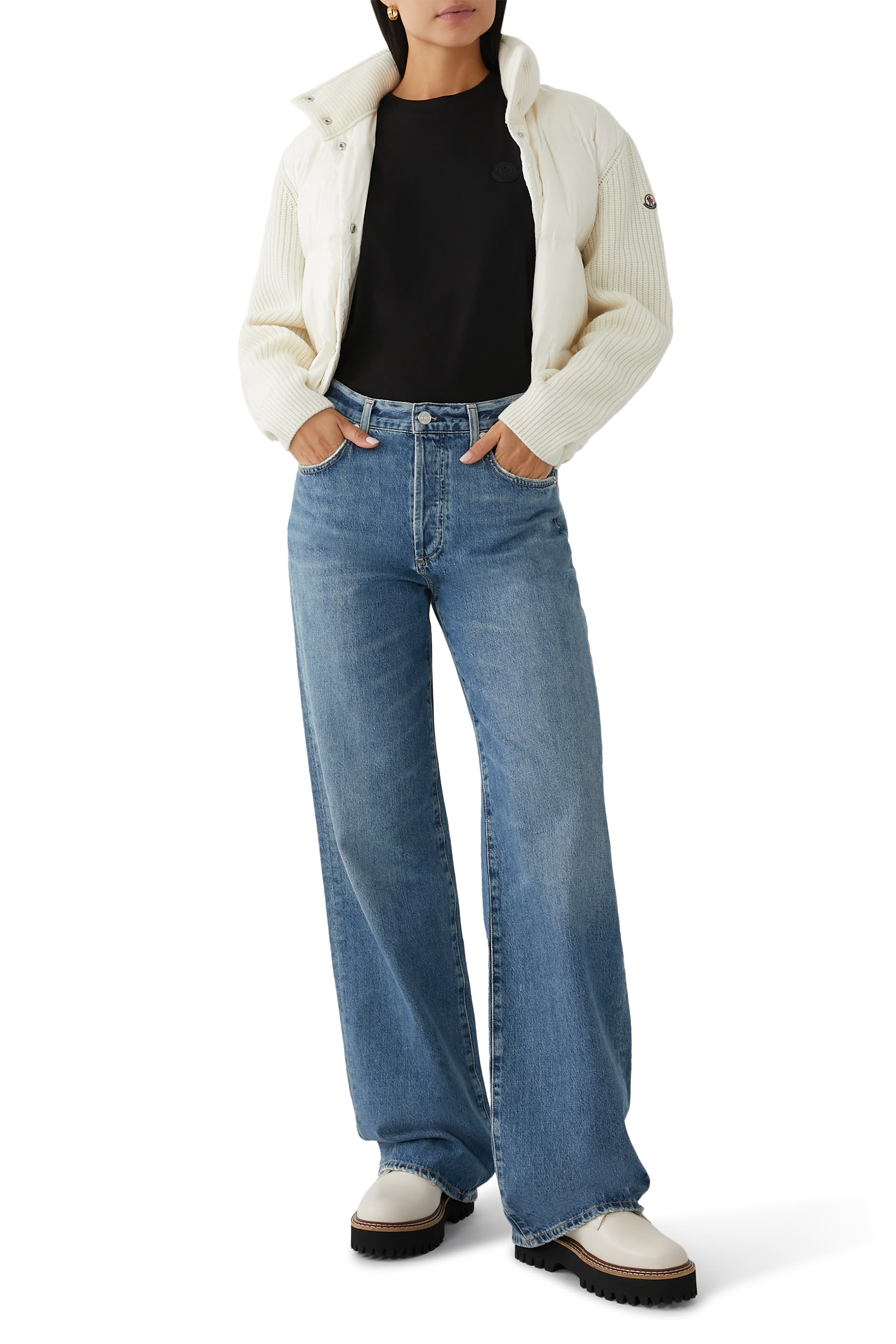 تيشيرت بأكمام قصيرة