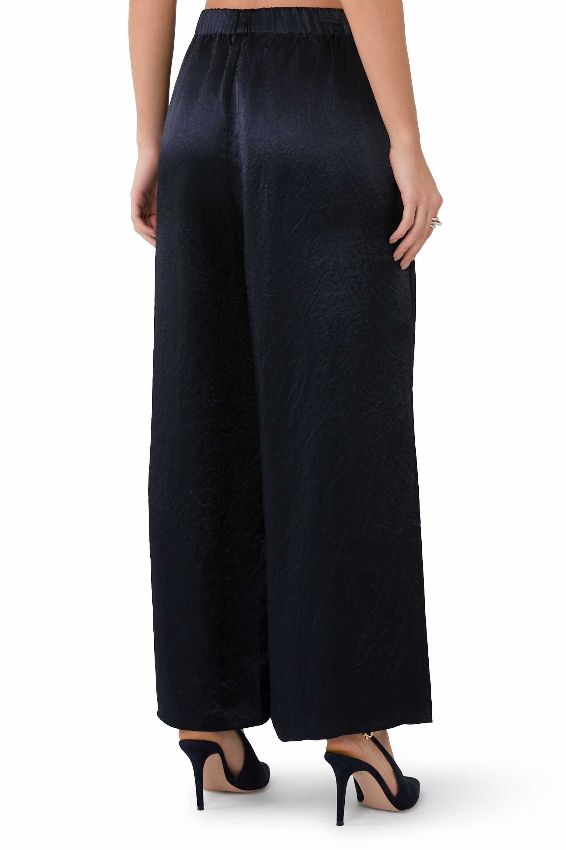 بنطال بقصة ساق واسعة ستان بارز الملمس