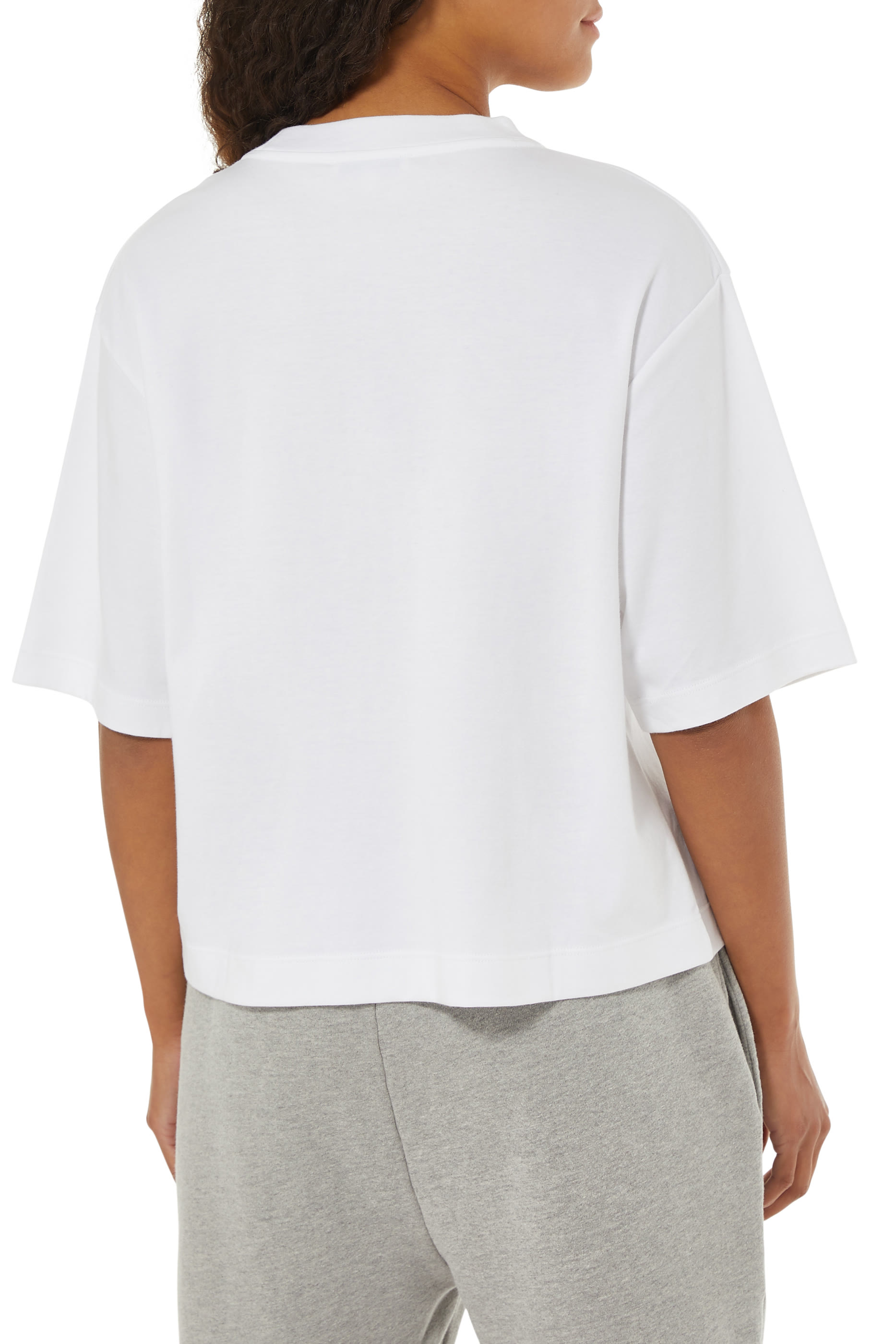 تي شيرت قصير بأكمام واسعة