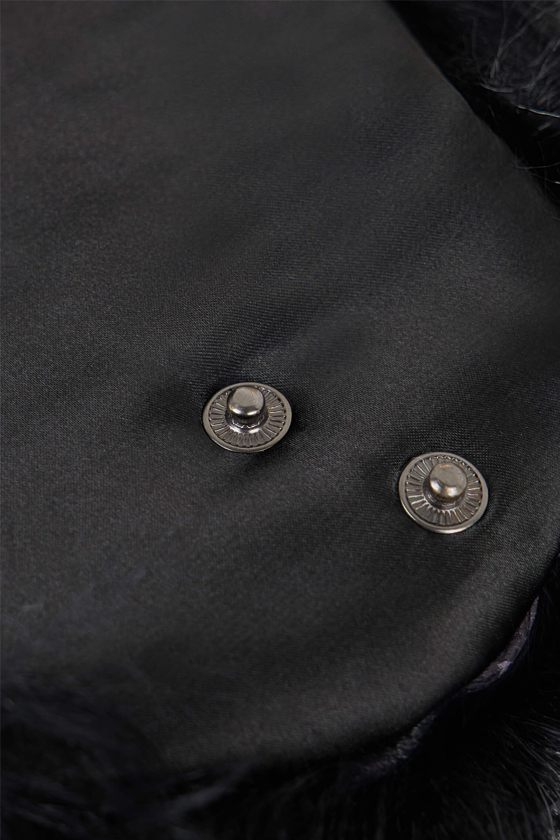 قبعة إفنا فرو