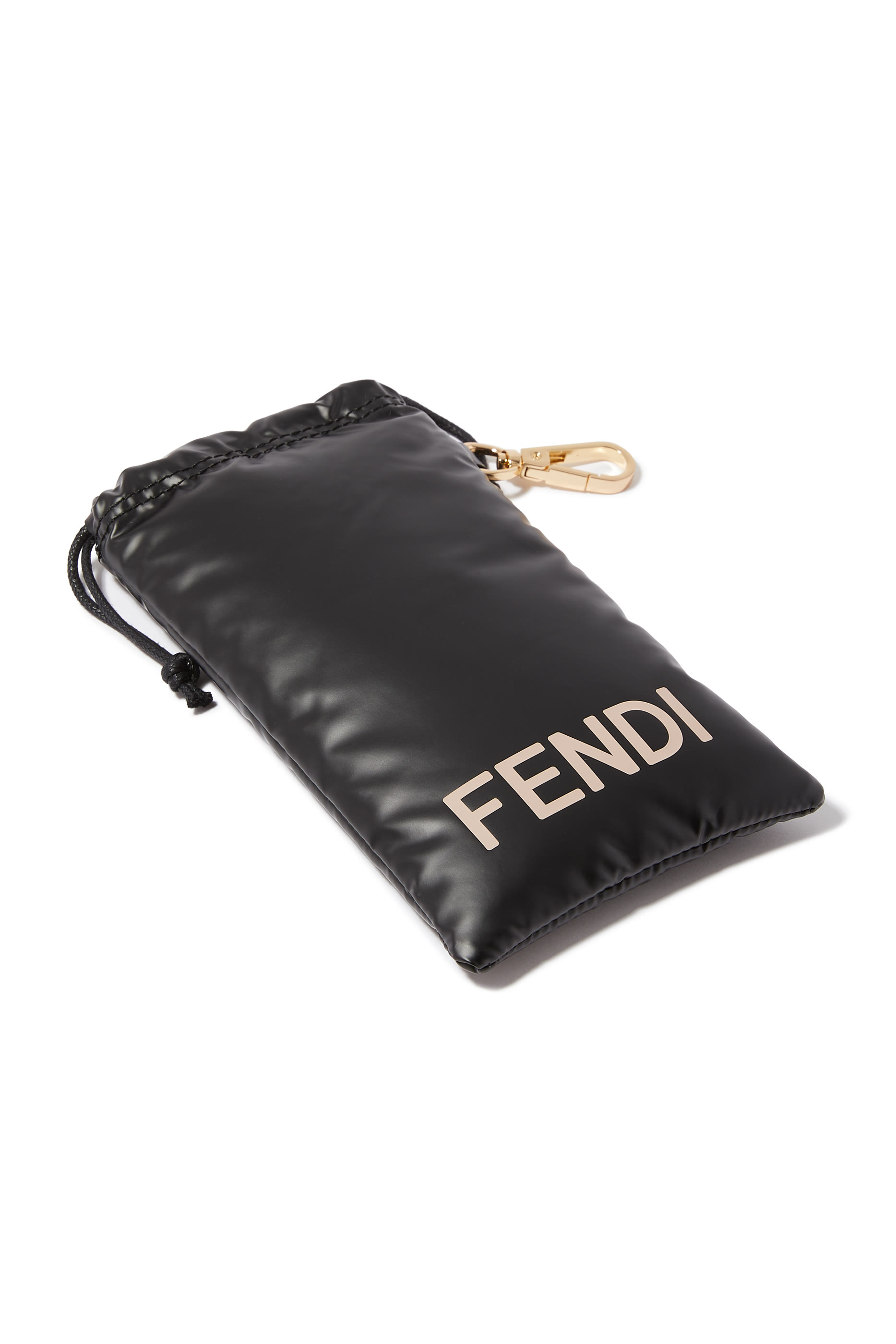 نظارة شمسية بتصميم عين قطة