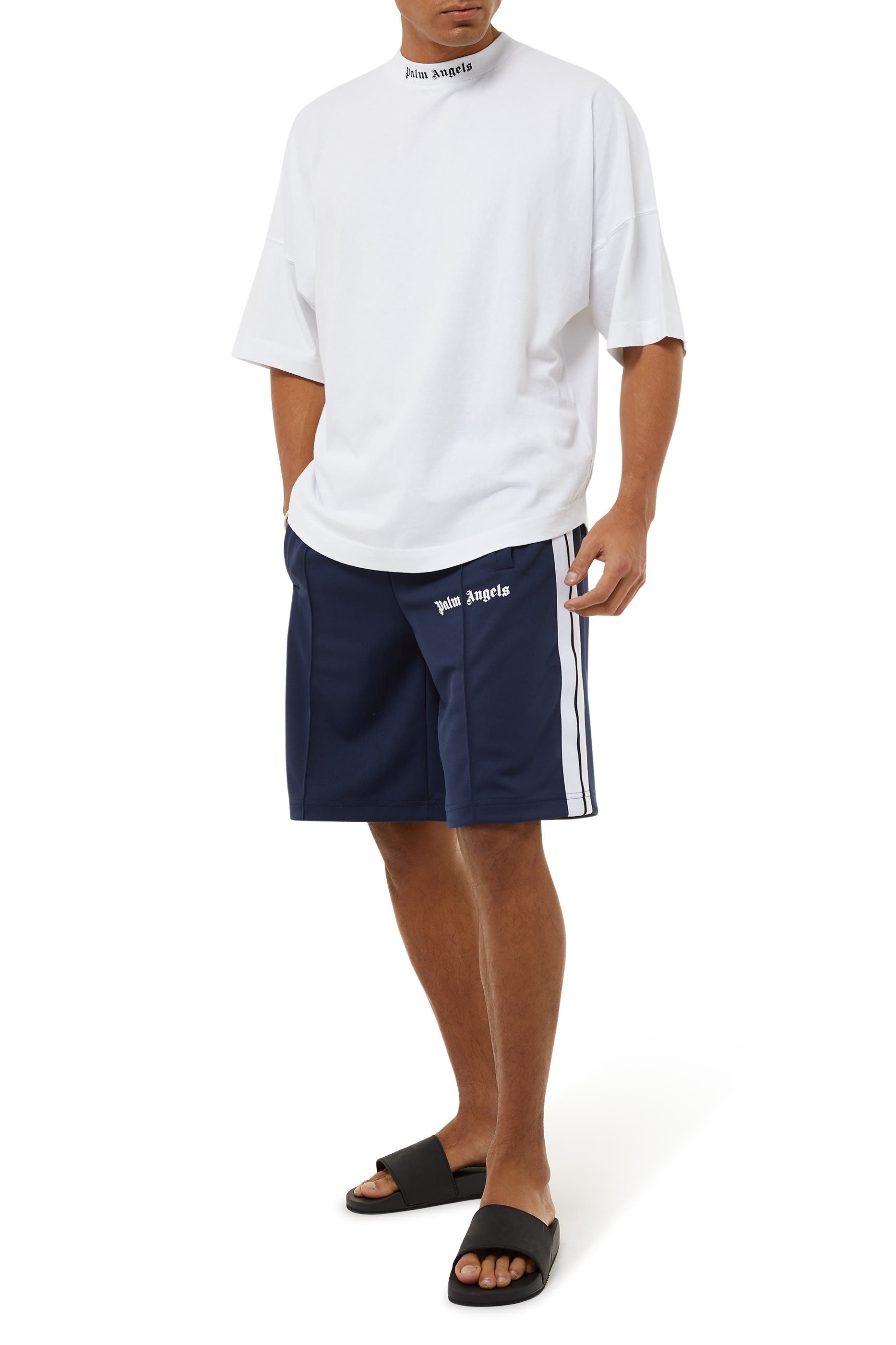 تي شيرت اوفر بشعار الماركة