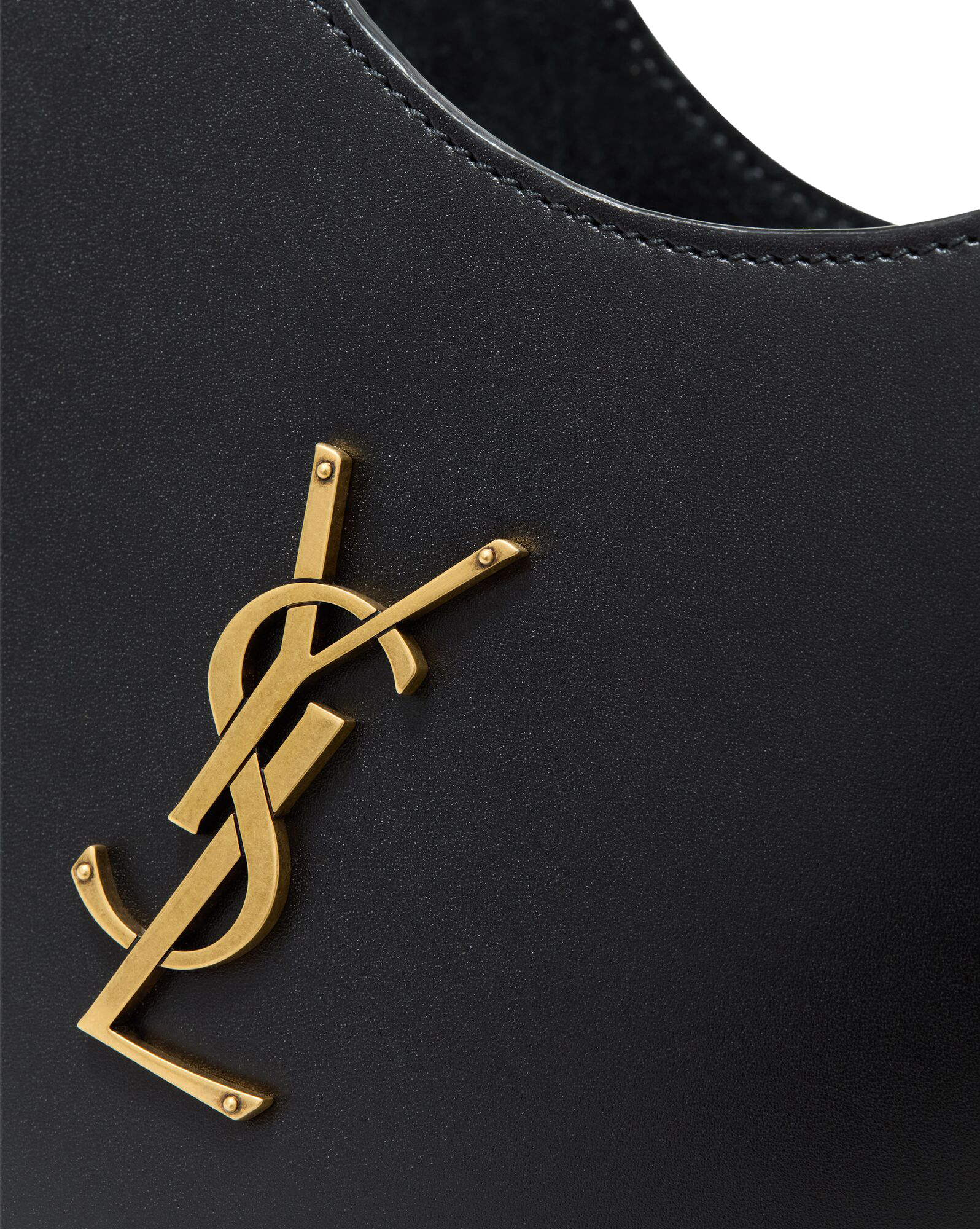 حقيبة يد صغيرة