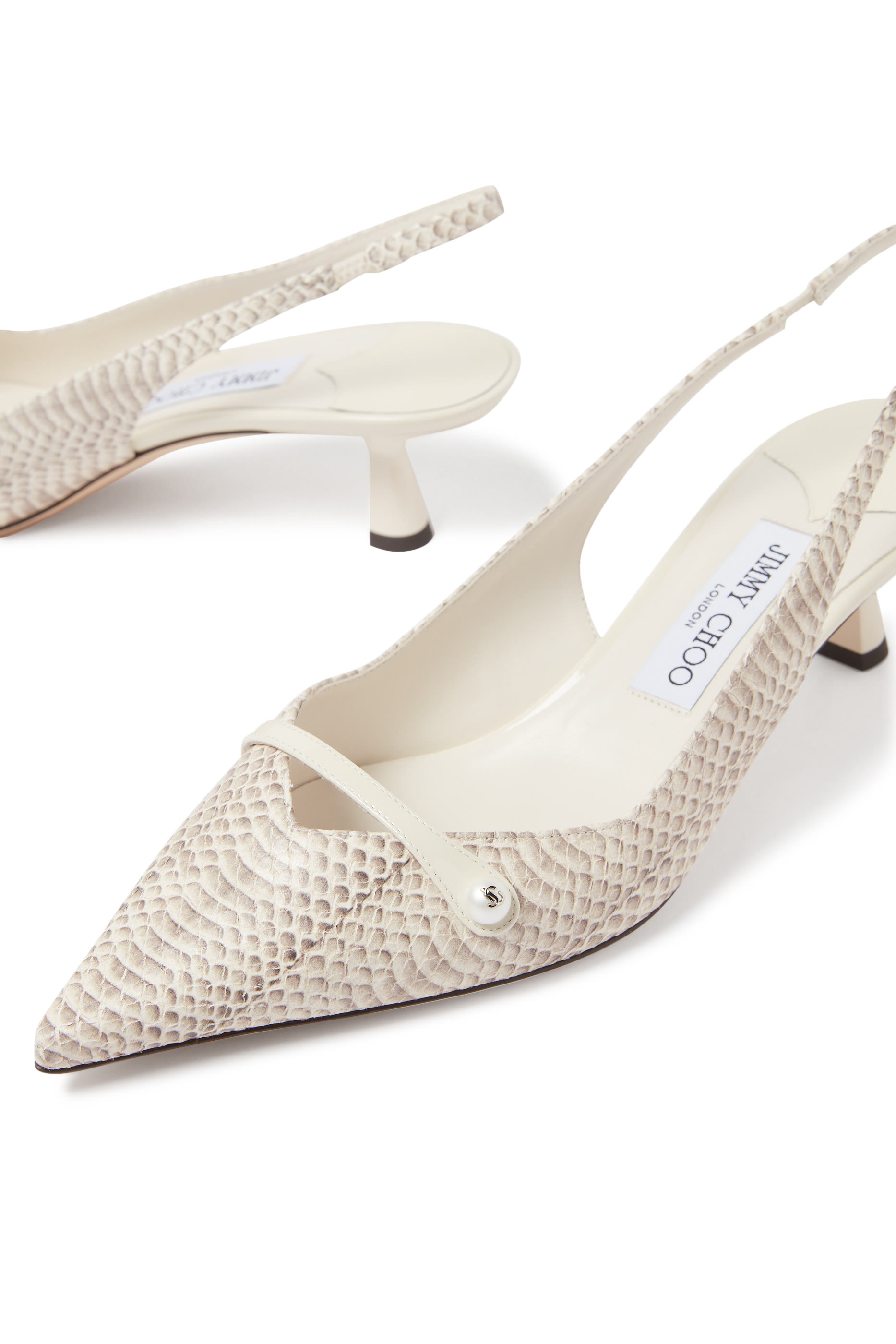 حذاء أميتا كلاسيكي 45