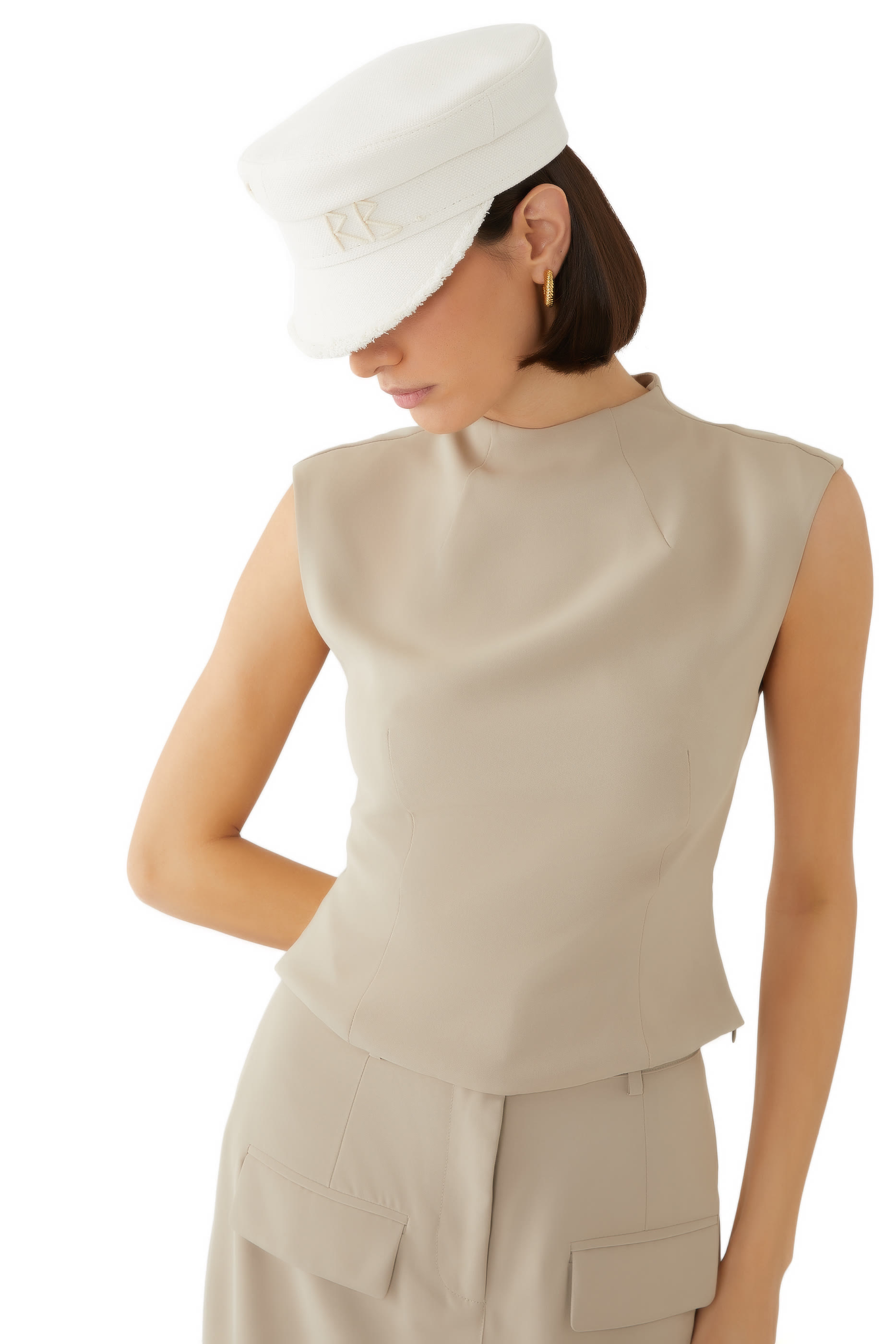 قبعة بايكر بوي مزينة بحرفي شعار الماركة قطن