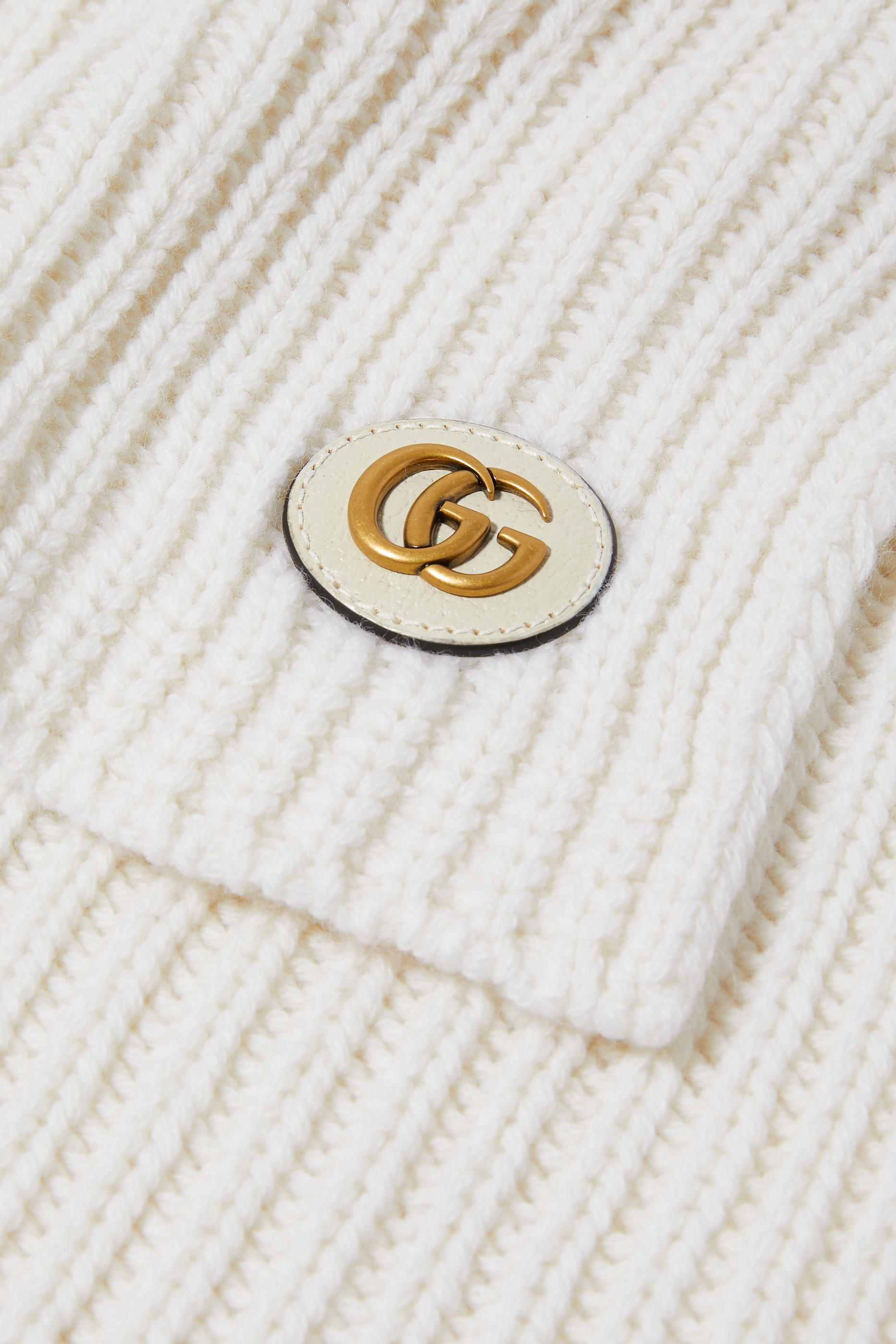 وشاح صوف منسوج