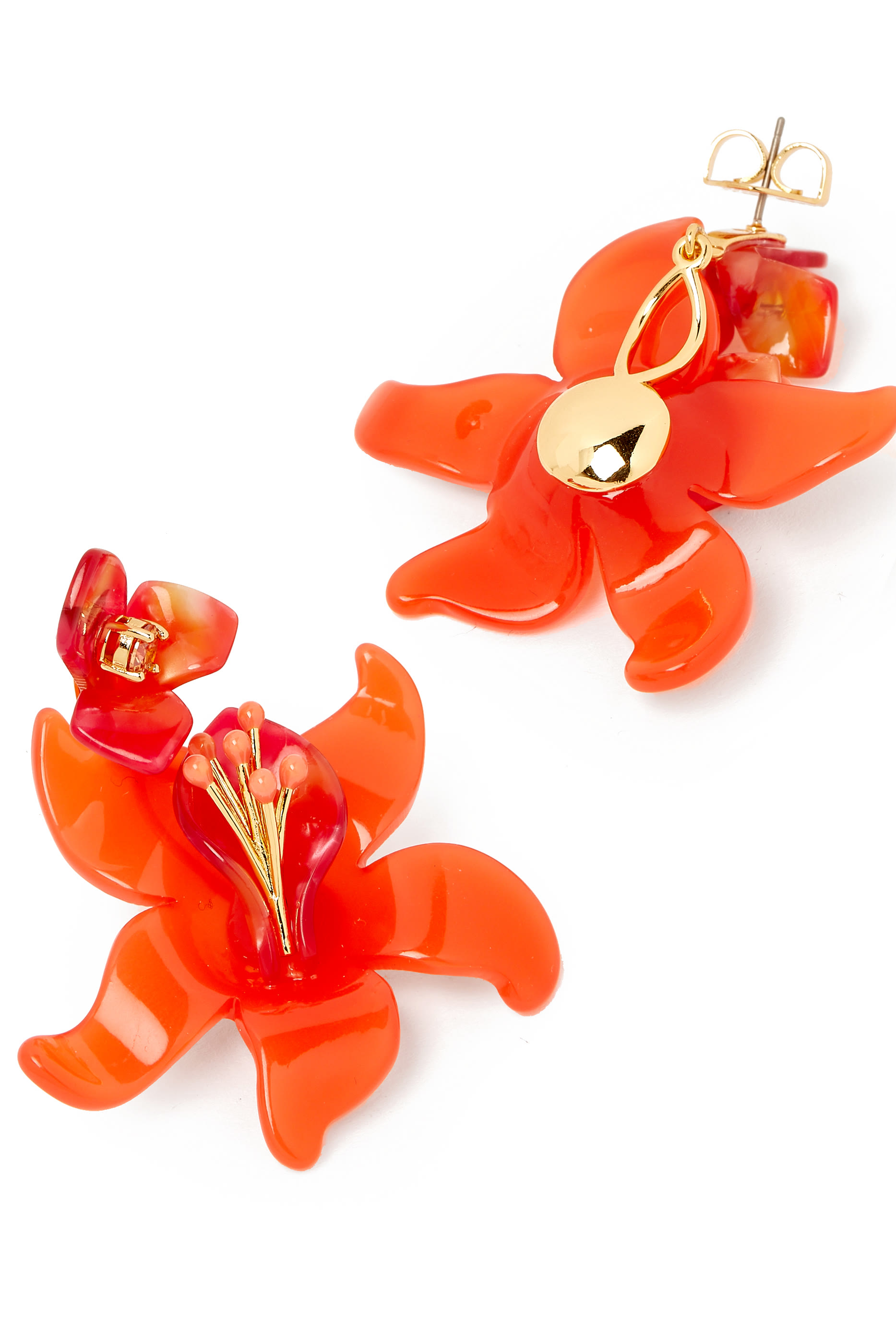 أقراط برايتن اب ستيتمنت