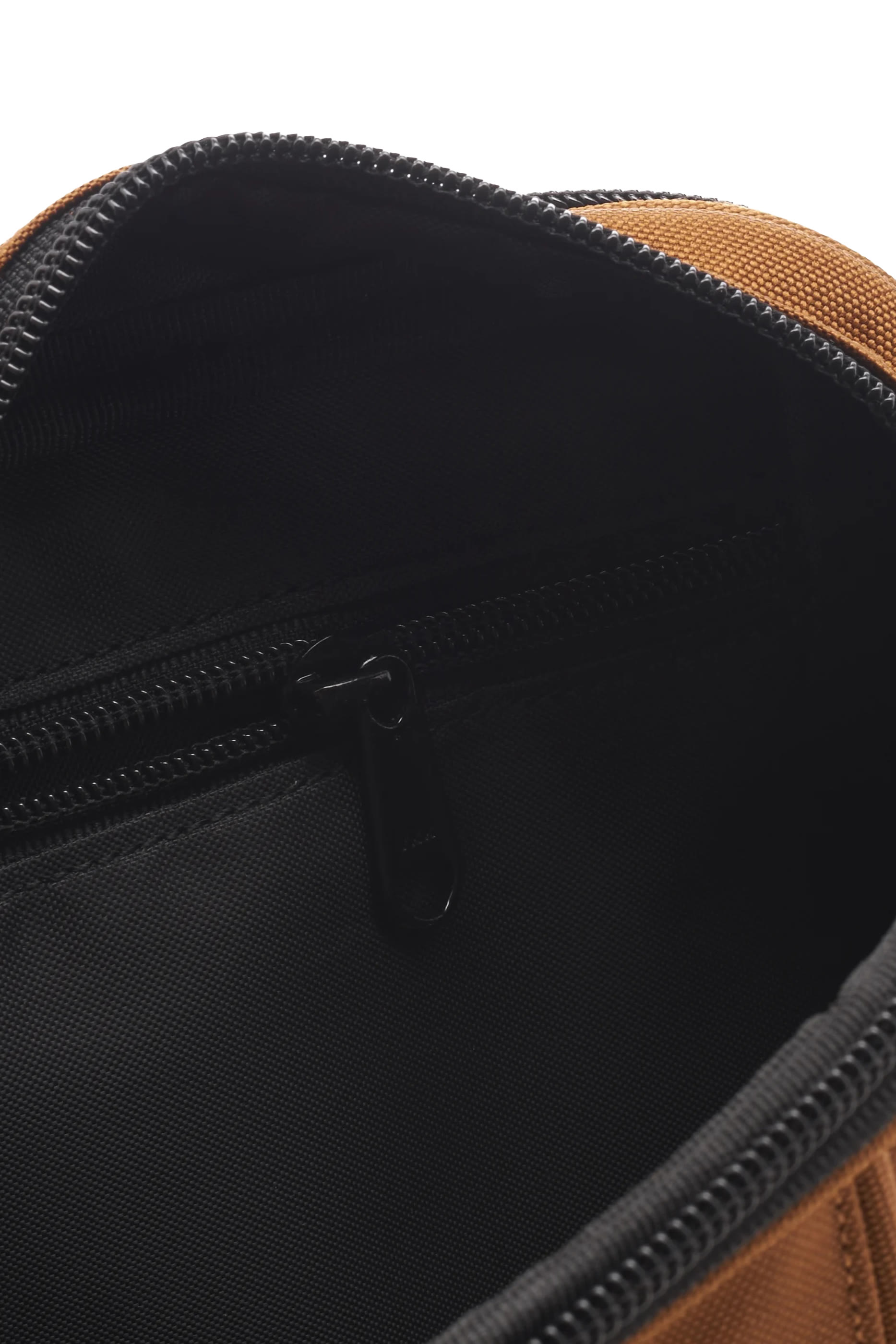 حقيبة ايسنشالز