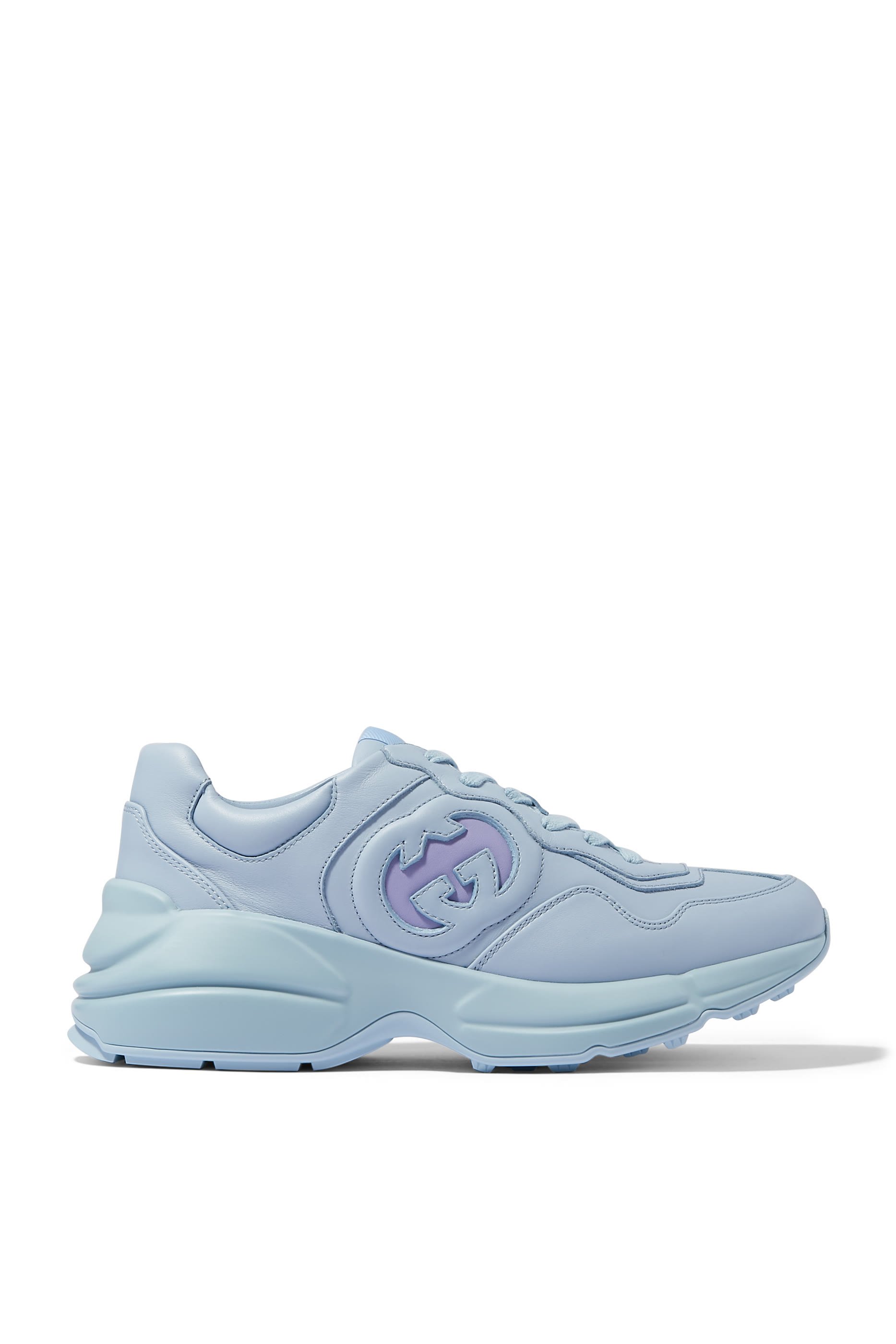 سنيكرز ريتون بنقشة حرفي شعار الماركة بتصميم متداخل