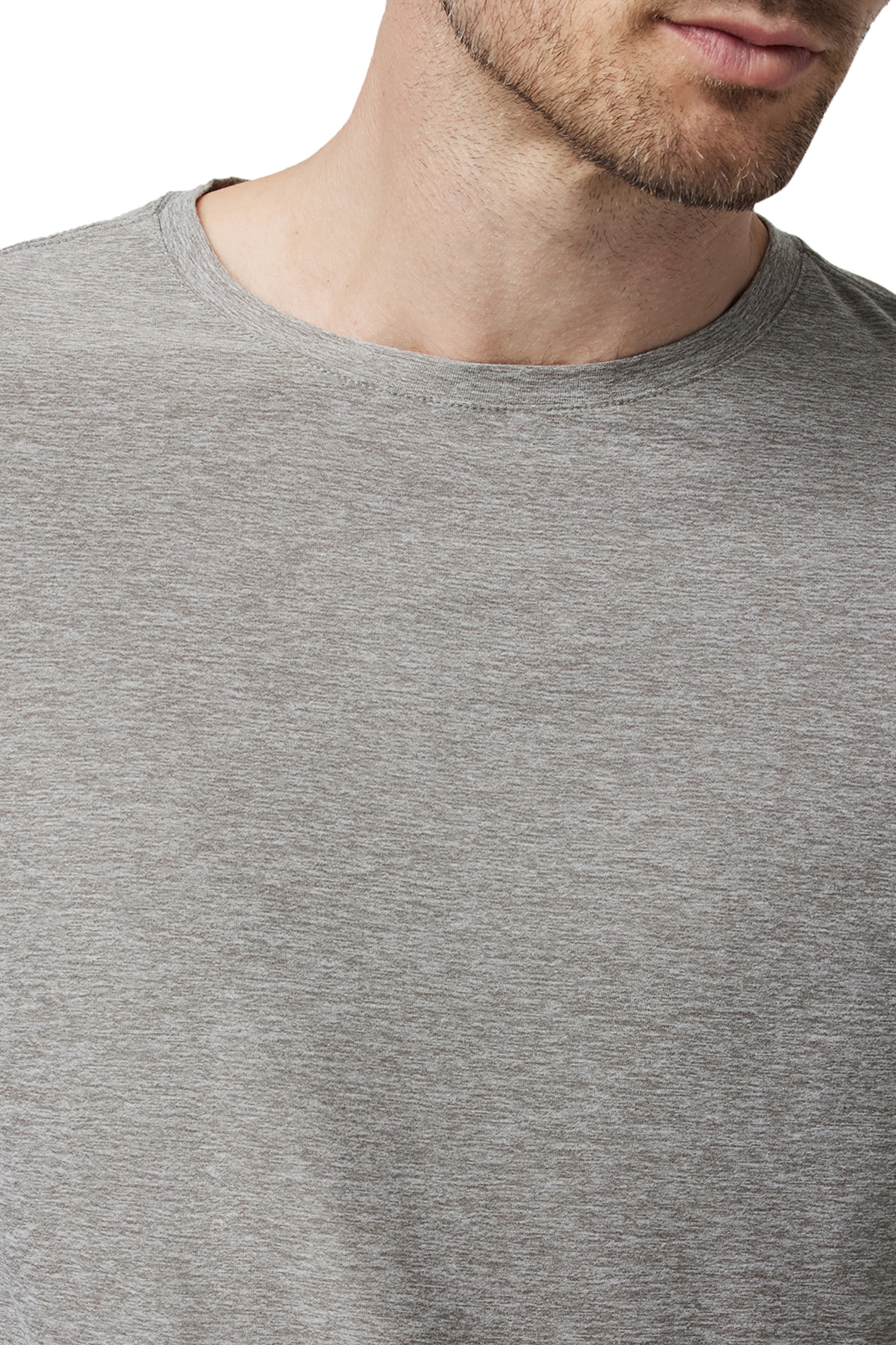 تيشيرت ستراتو بأكمام طويلة قماش معالج