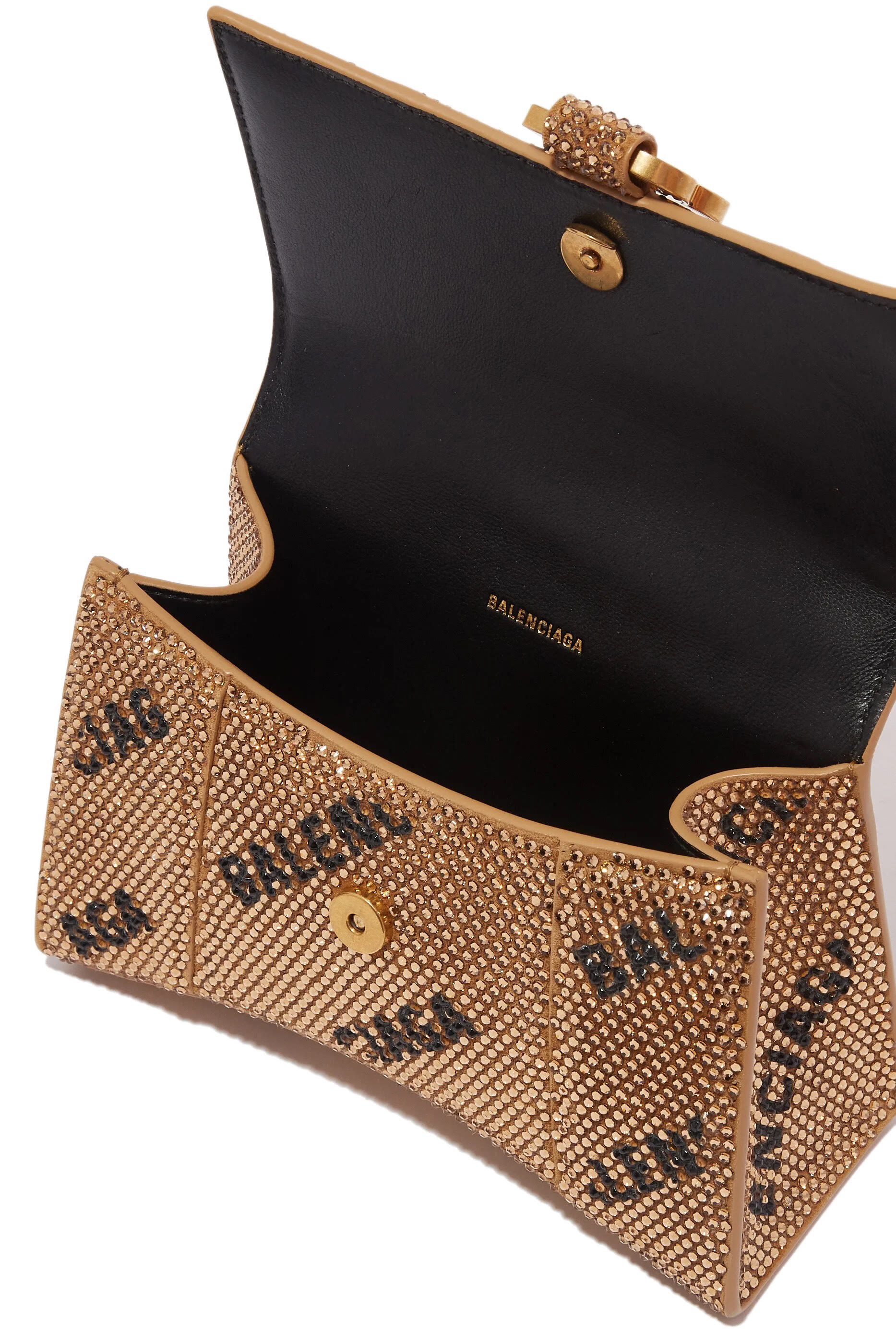 حقيبة يد اورجلاس صغيرة جدا مرصعة بأحجار الراين بشعار الماركة بالكامل وسلسلة