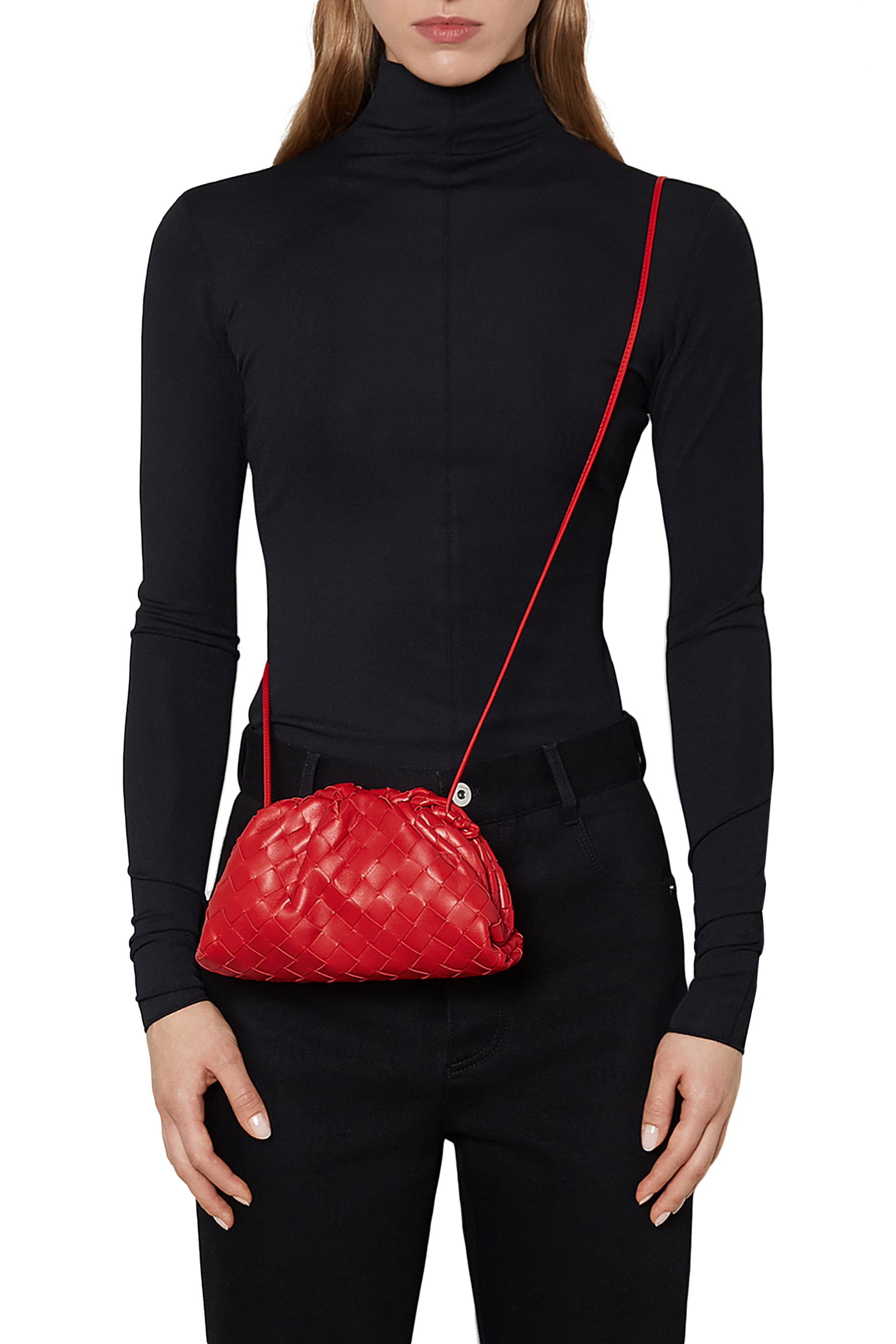 حقيبة صغيرة بتصميم مجدول