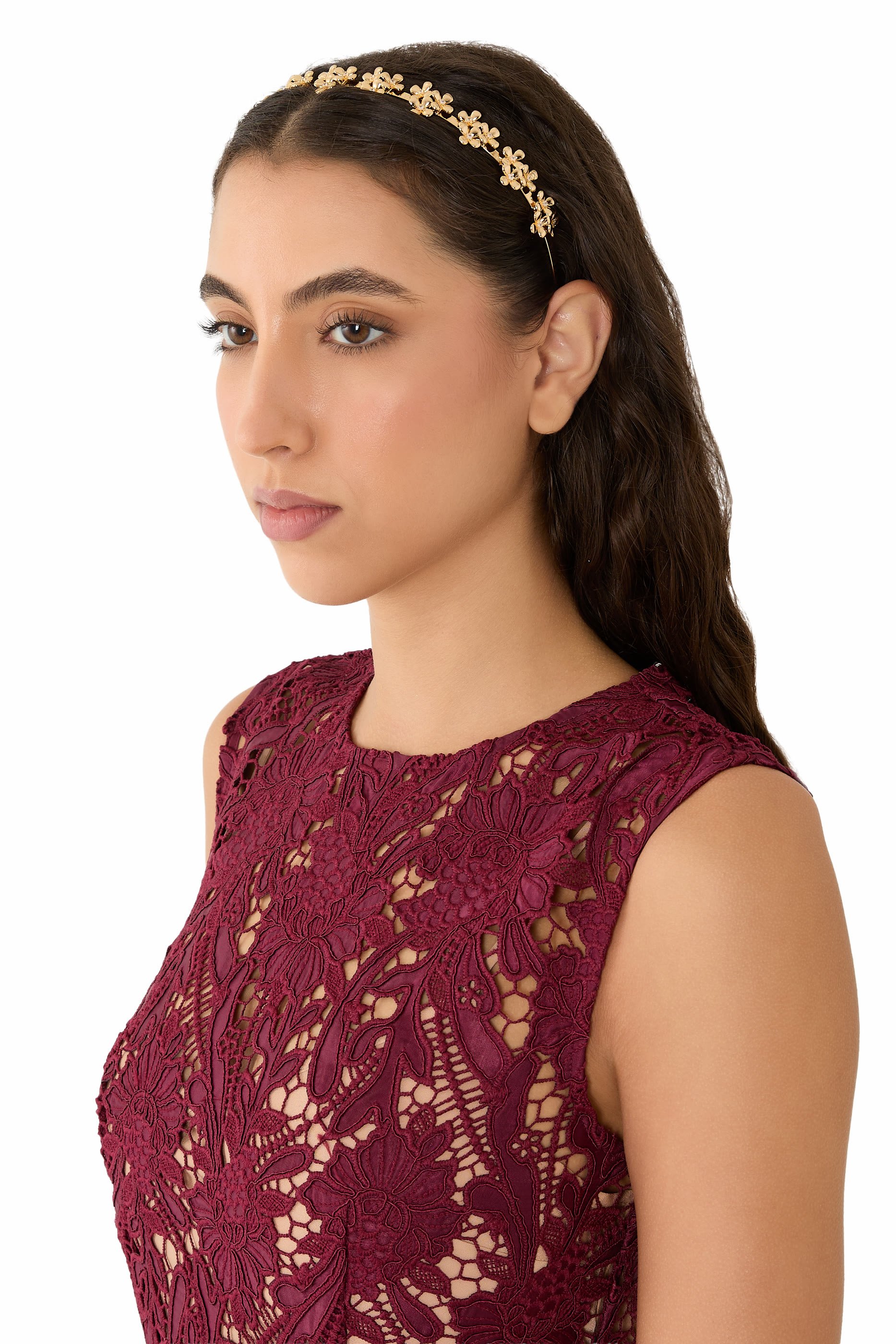 طوق رأس مزين بأزهار