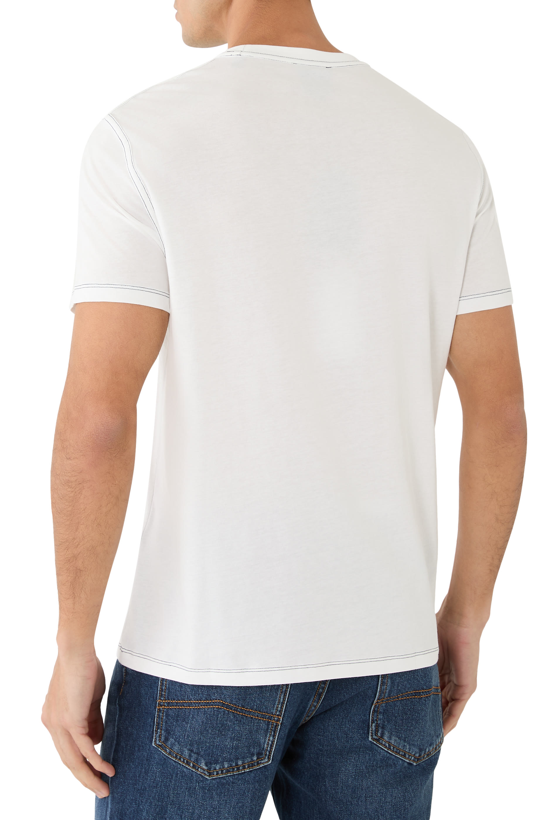 تيشيرت بشعار الماركة