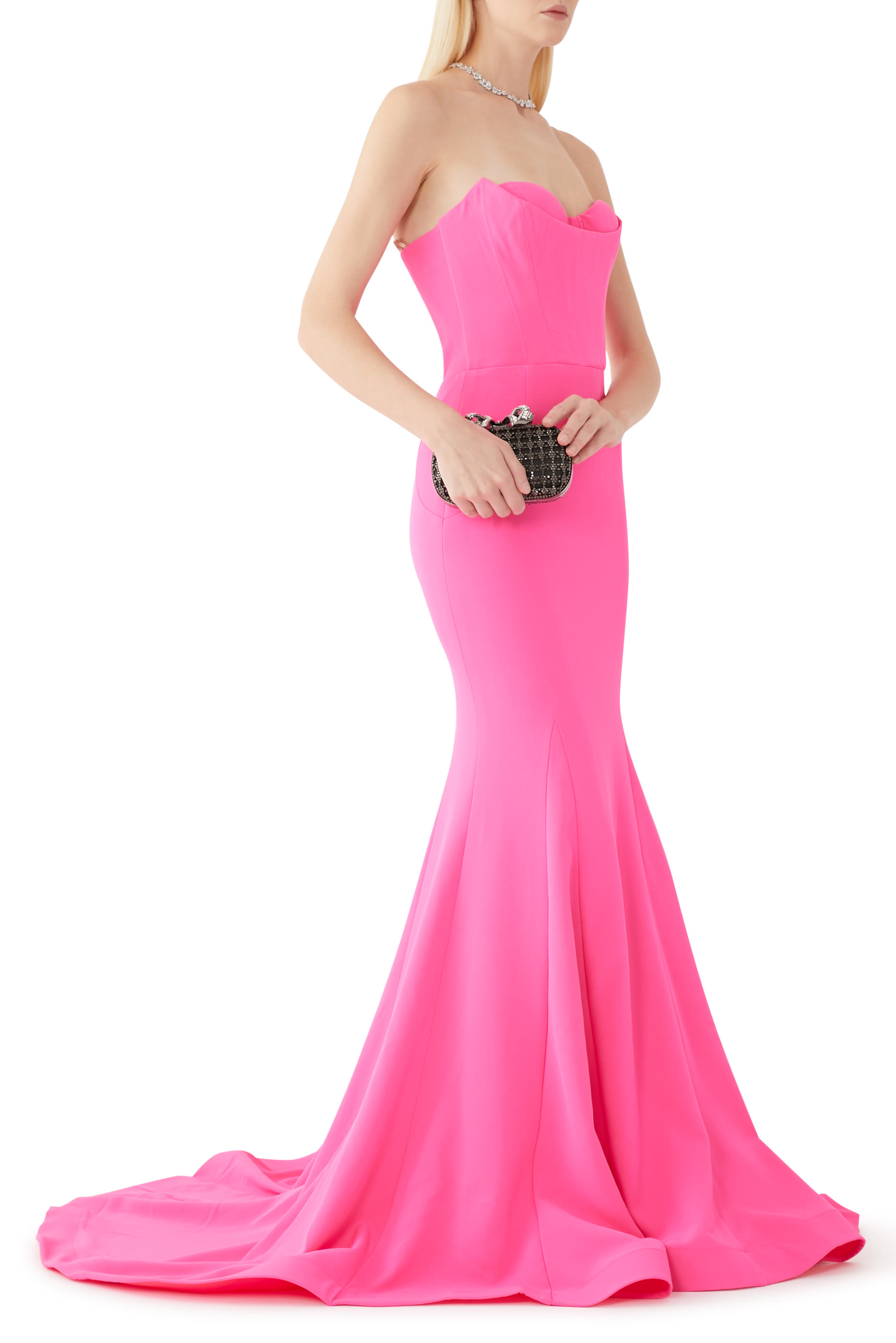 فستان سهرة بارز الملمس