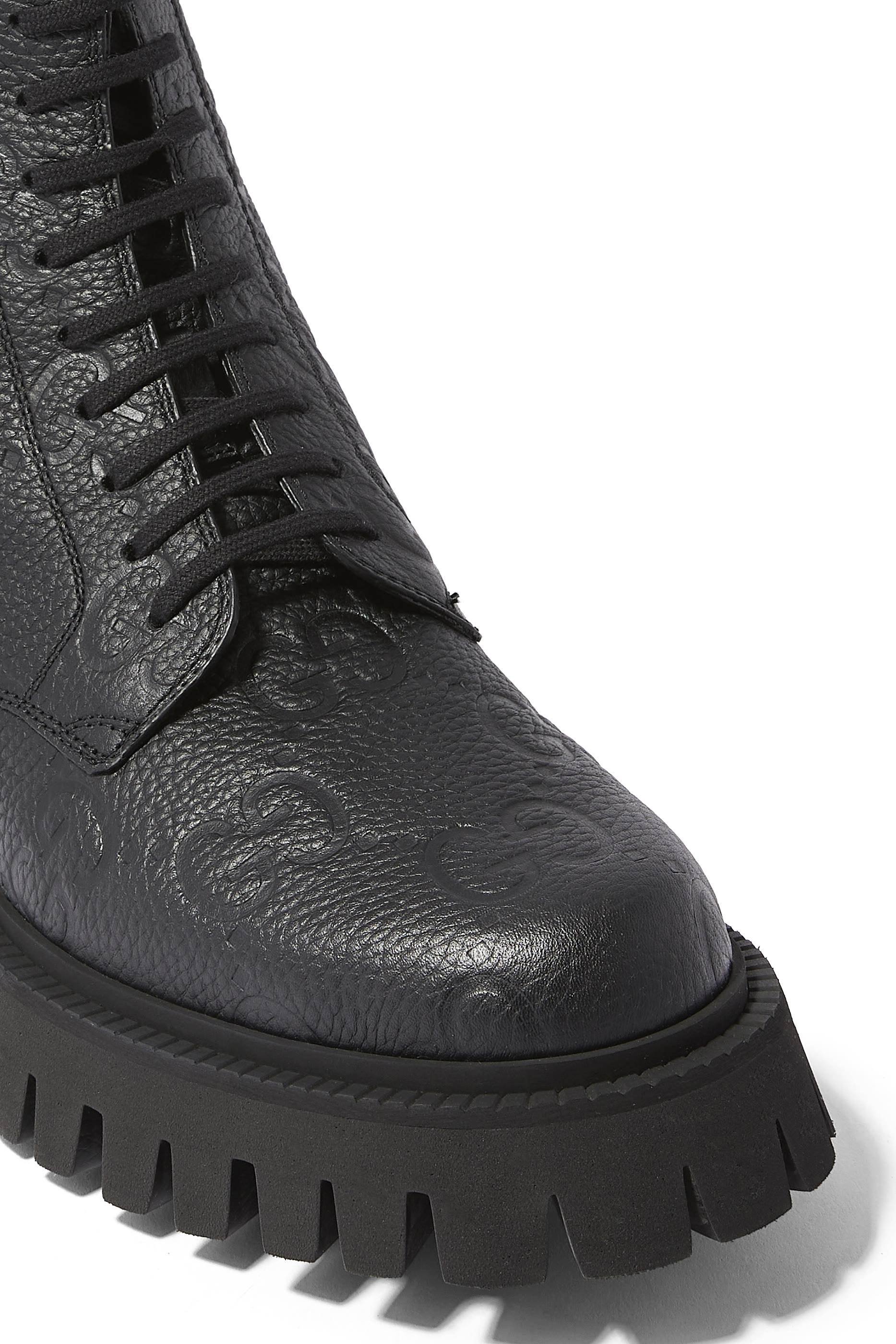 حذاء بوت جلد بحرفي شعار الماركة