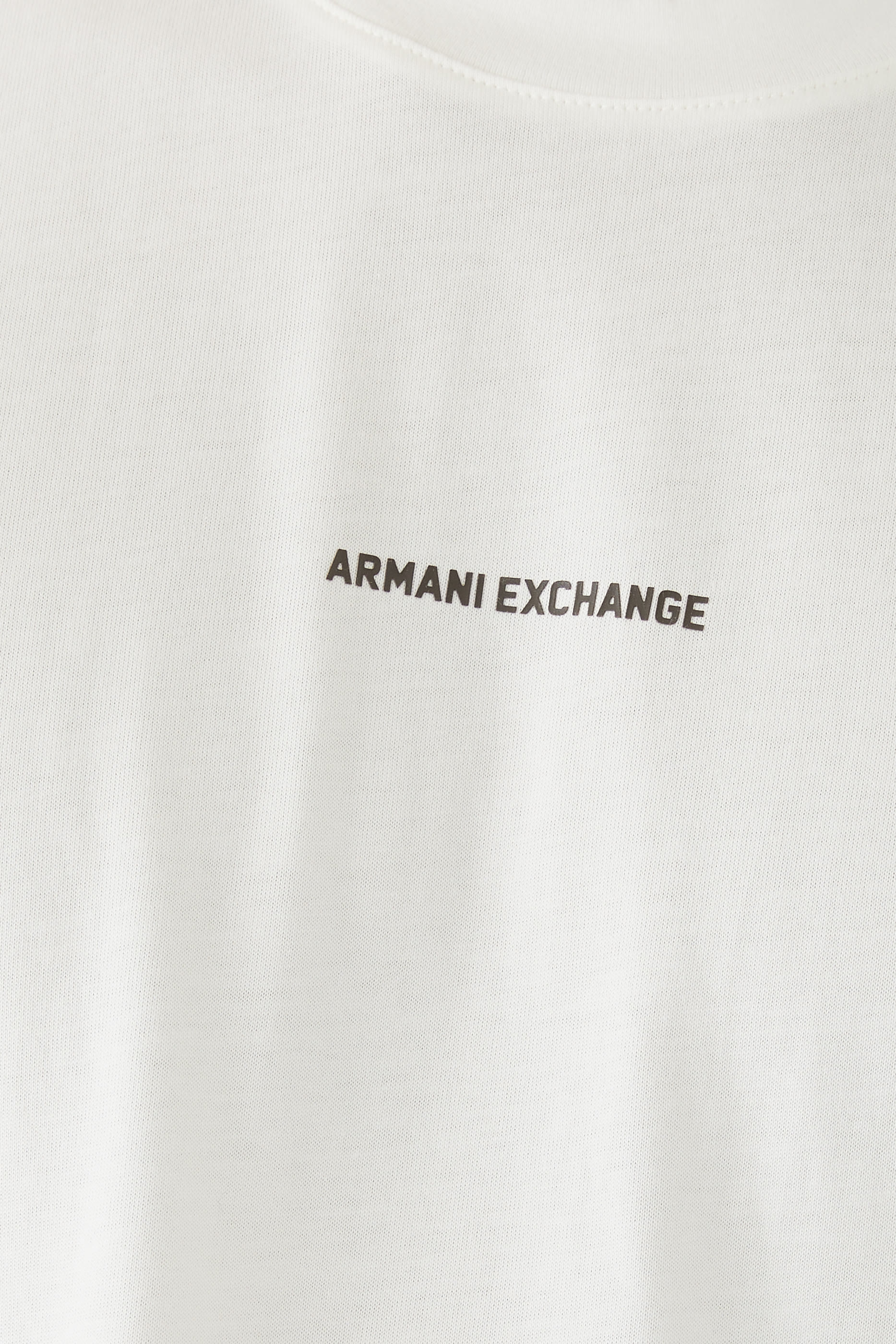 تيشيرت غريد بياقة ضيقة وقصة فضفاضة