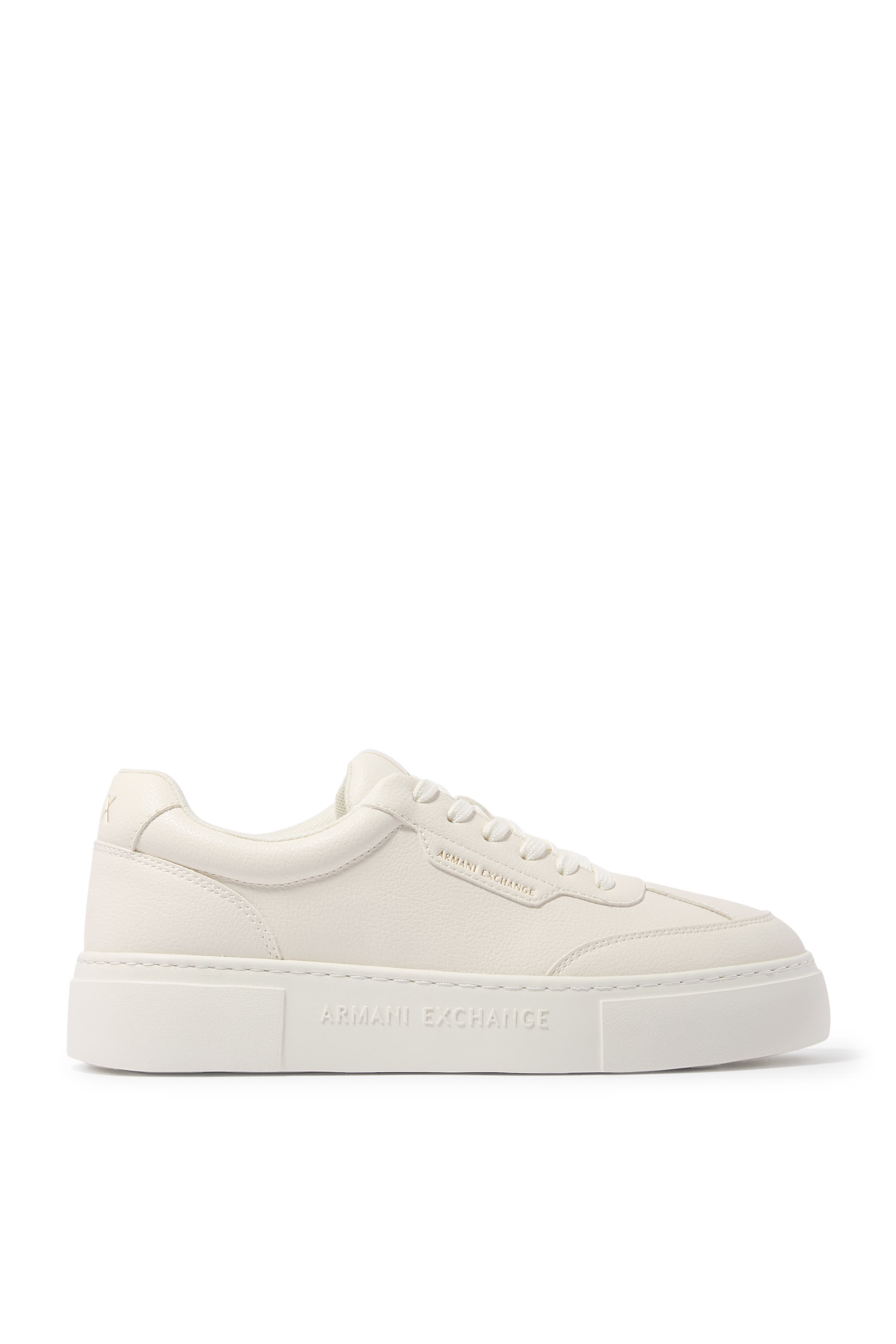 سنيكرز كيرت بكاحل منخفض ونعل مسطح