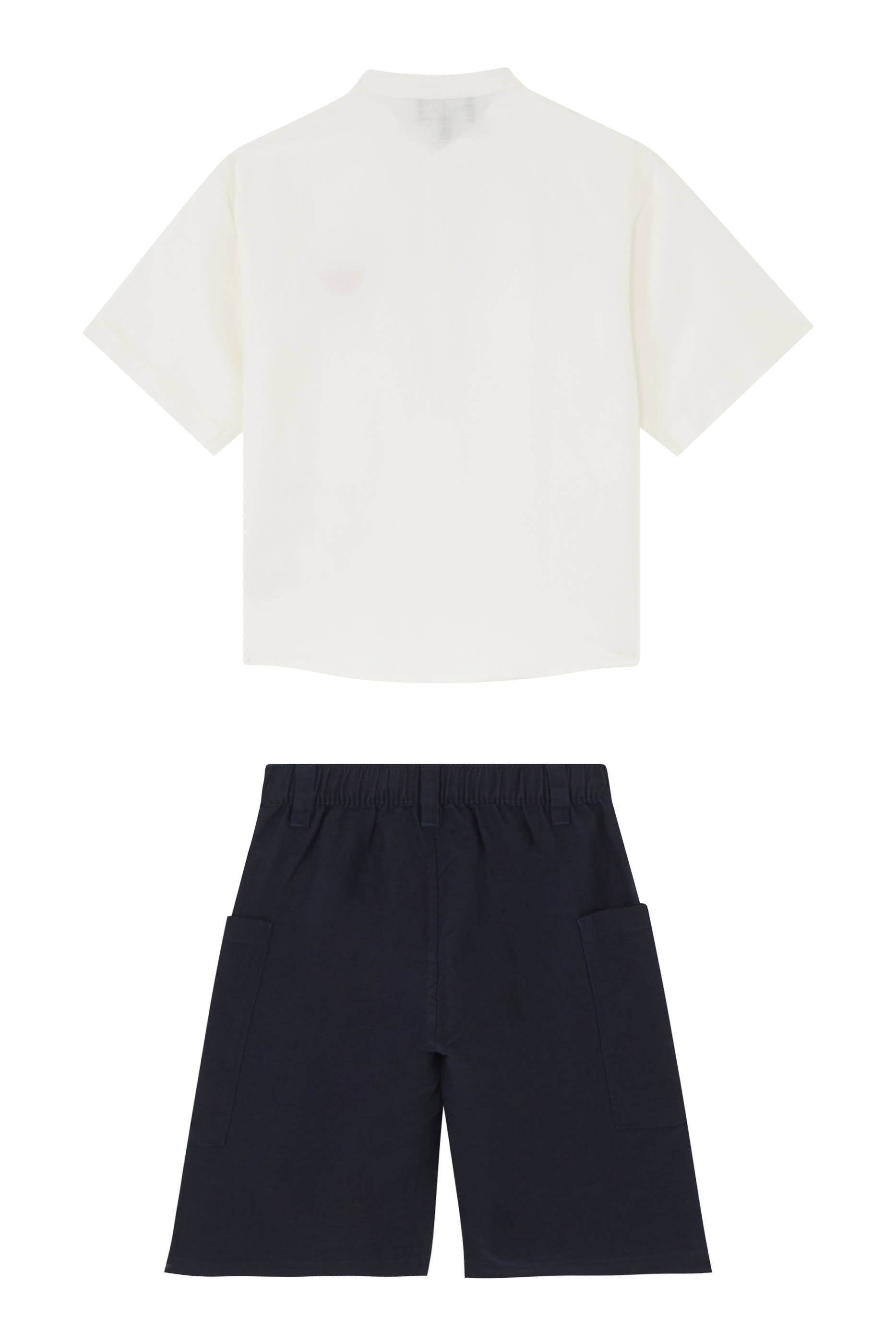 طقم شورت وتيشيرت بشعار الماركة من تشكيلة رمضان للأطفال