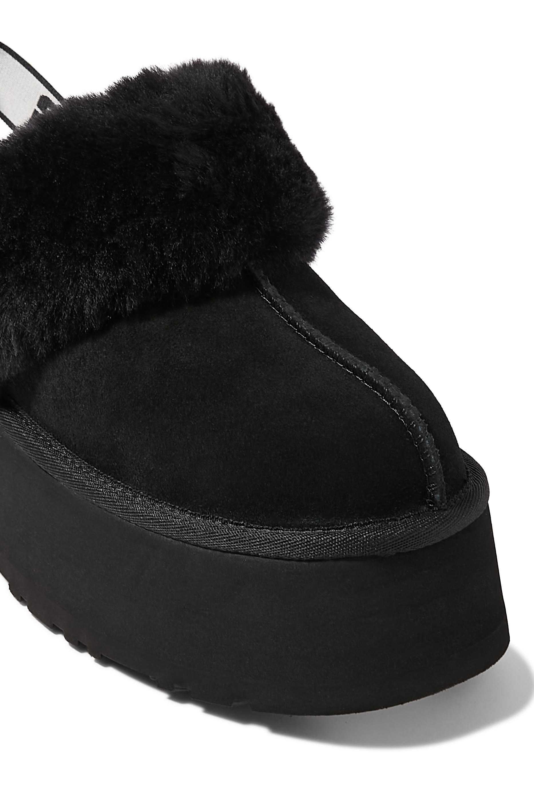 حذاء فانكيت مفتوح من الخلف