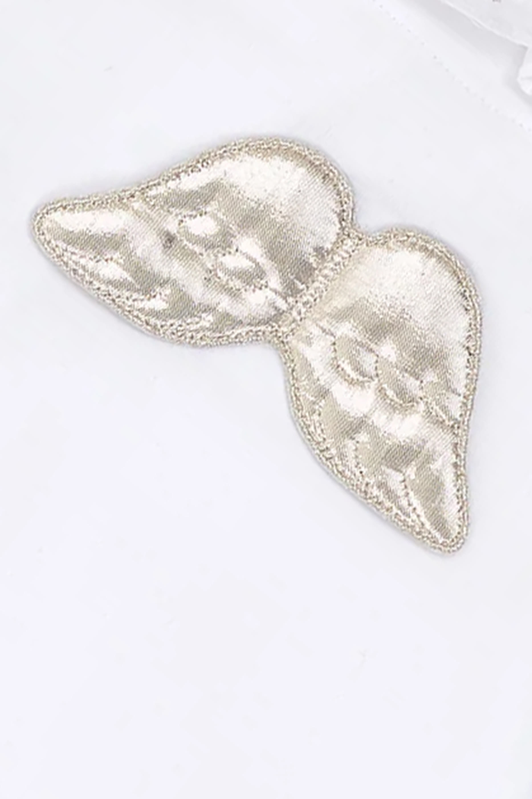 بدلة نوم بتطريز شعار الماركة للأطفال