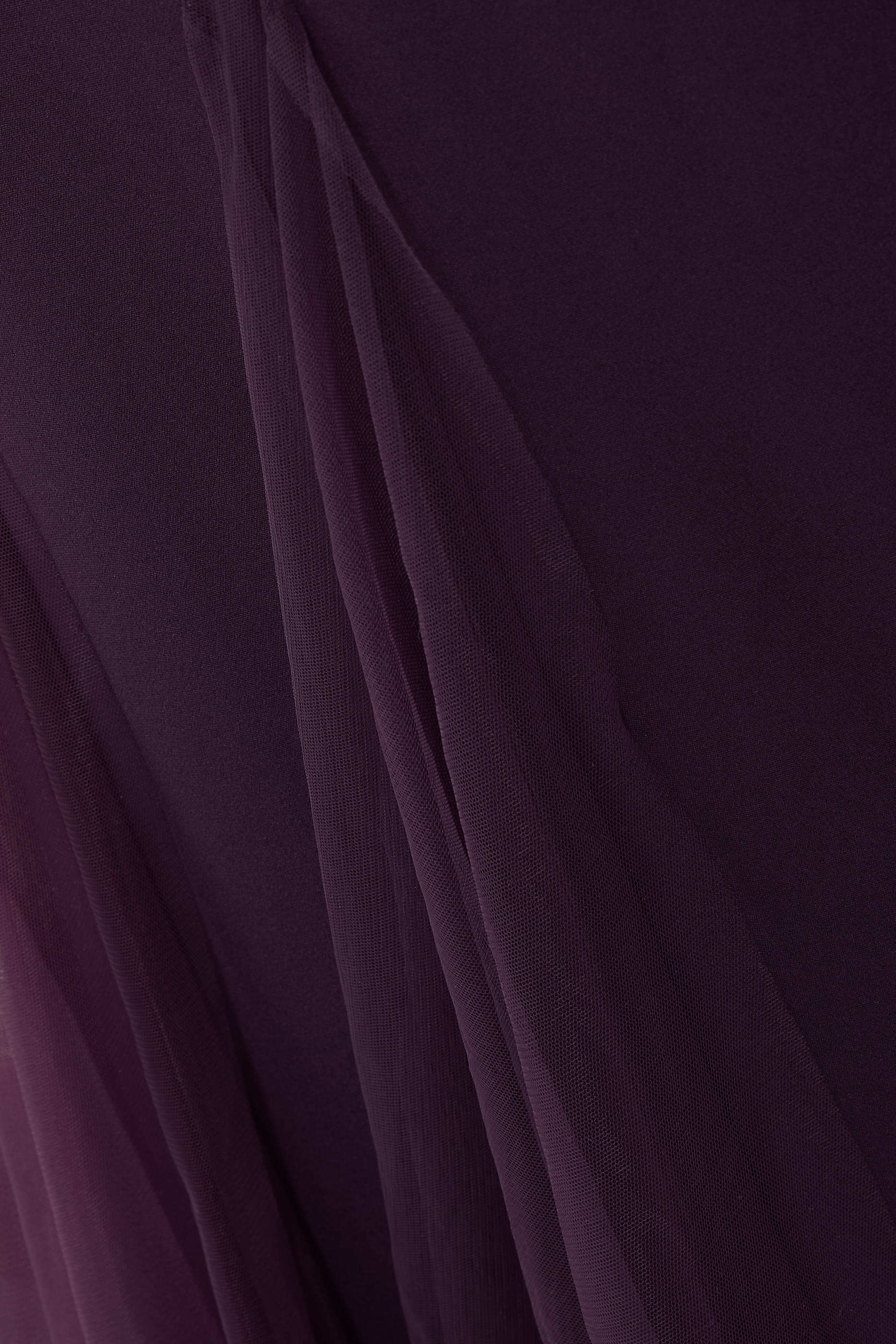 فستان سهرة بأكتاف مكشوفة كريب