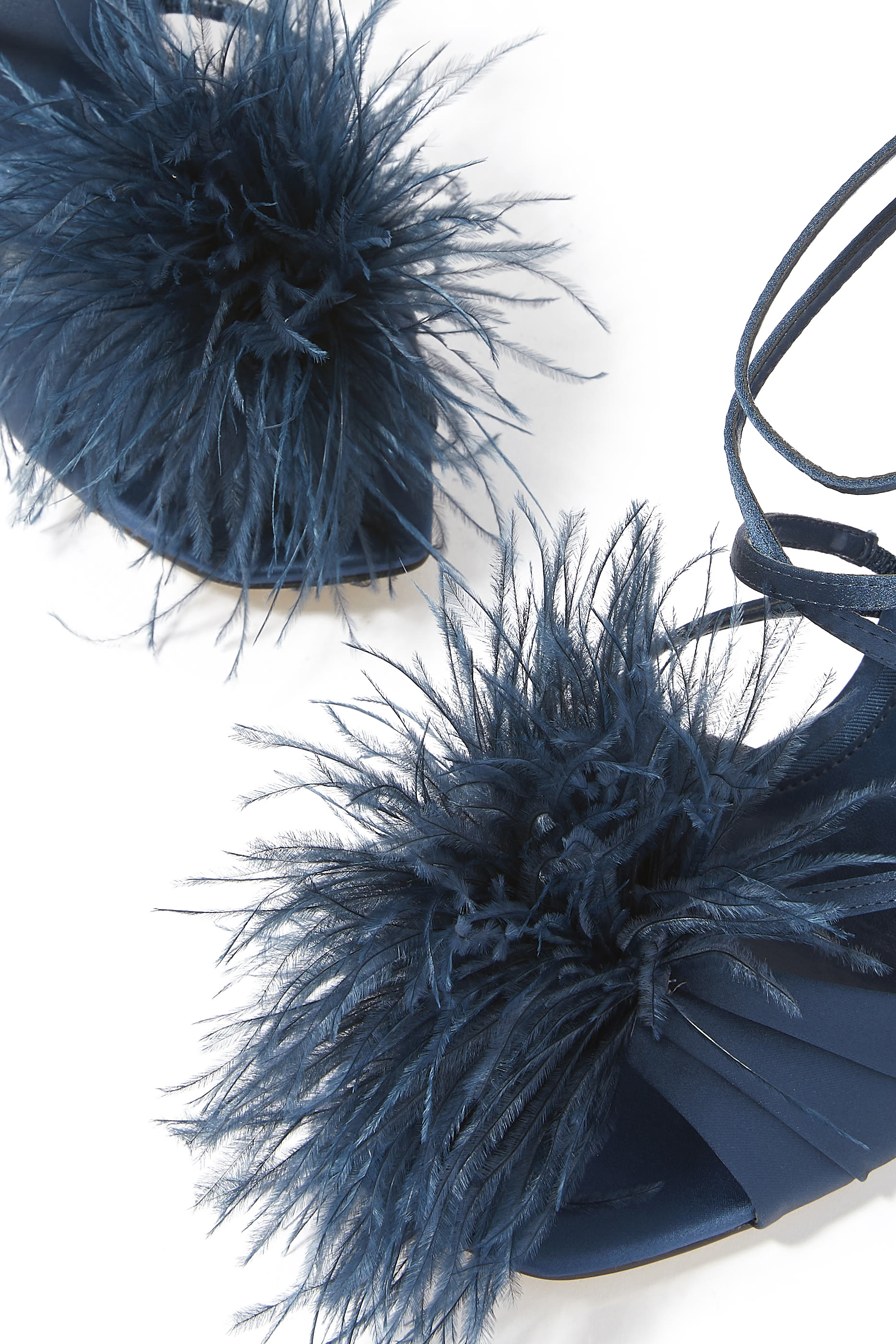 صندل لايتون 100 مزين بريش ستان