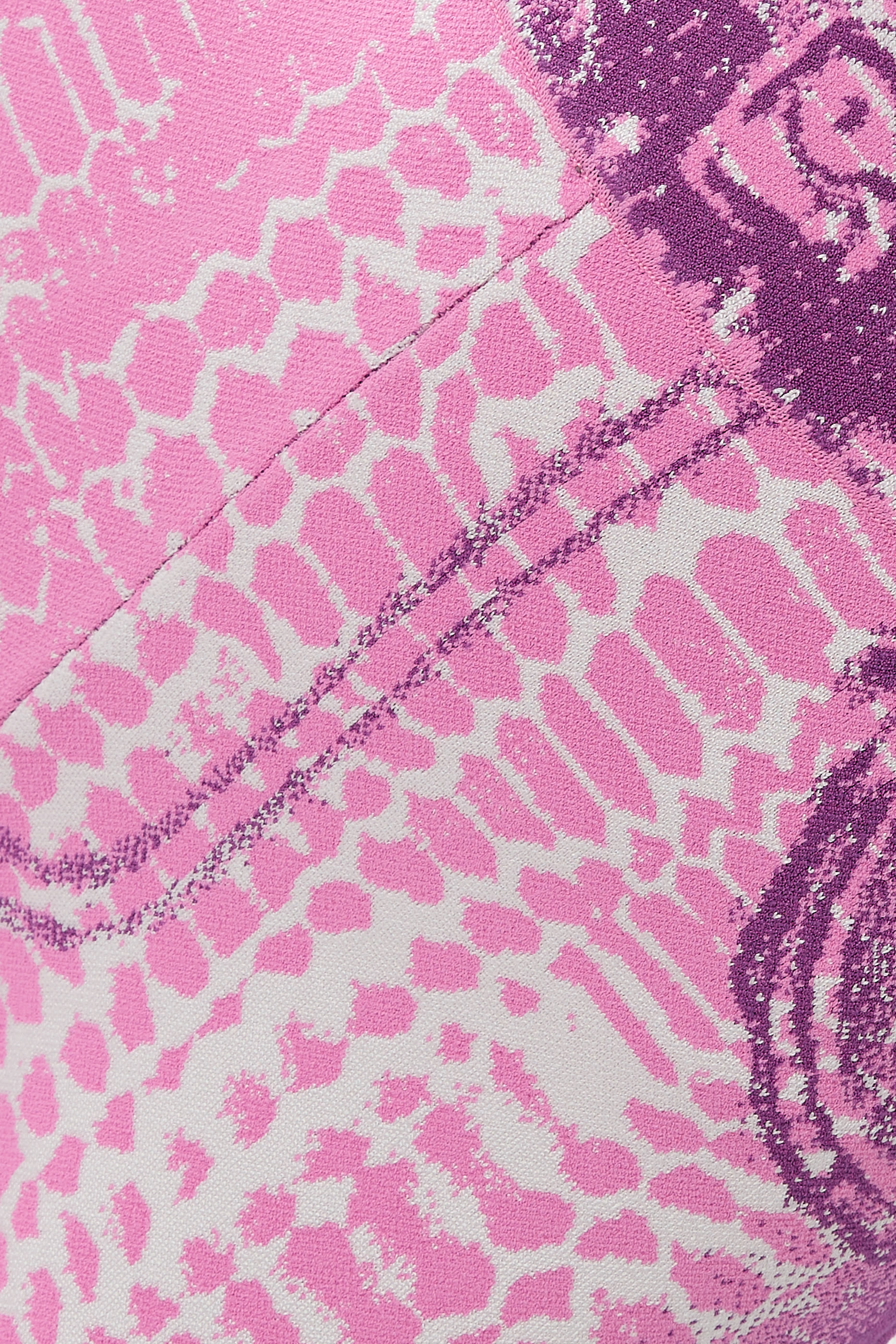 بنطال زهرا بقصة ساق واسعة