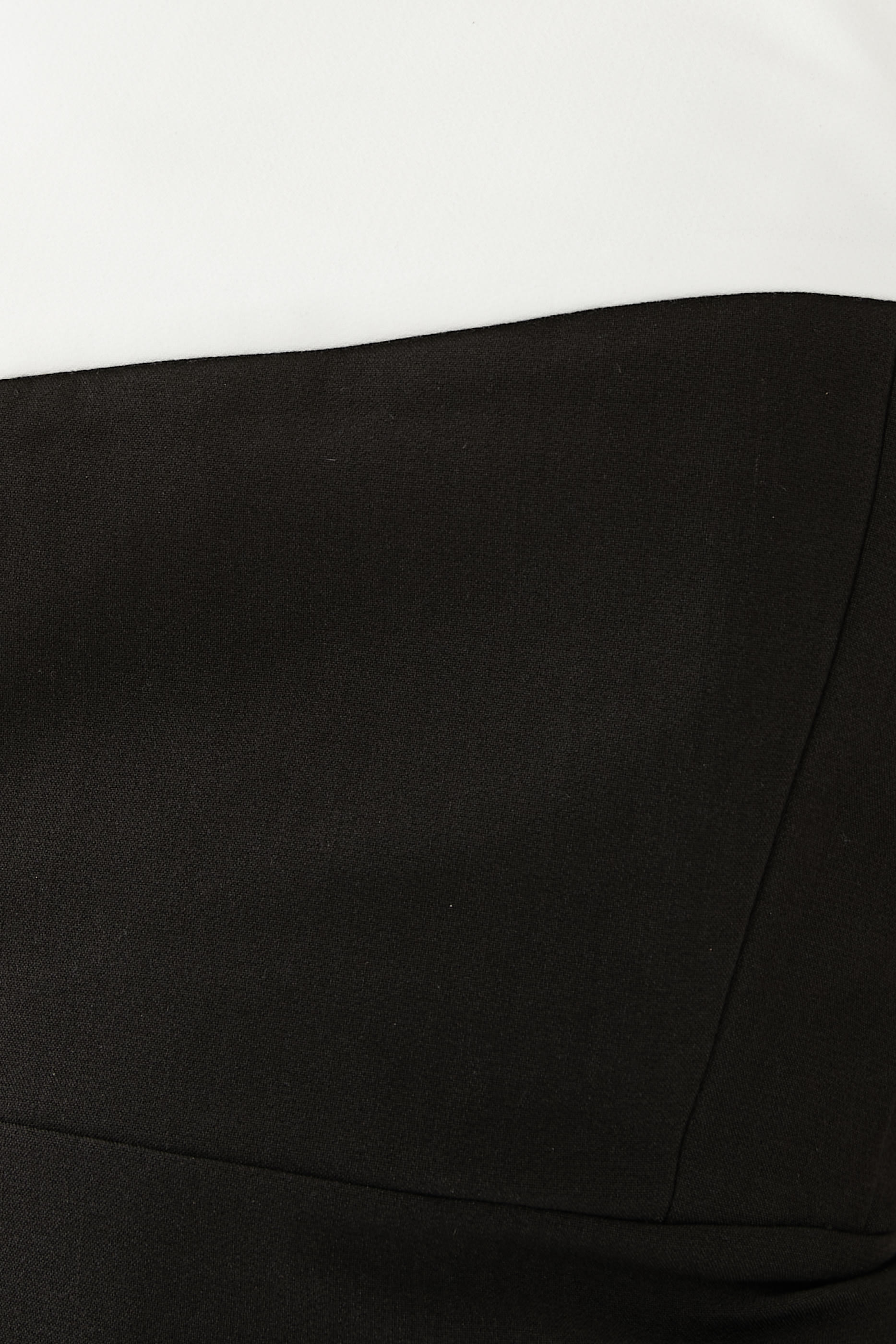 فستان متوسط الطول بلا حمالات كريب