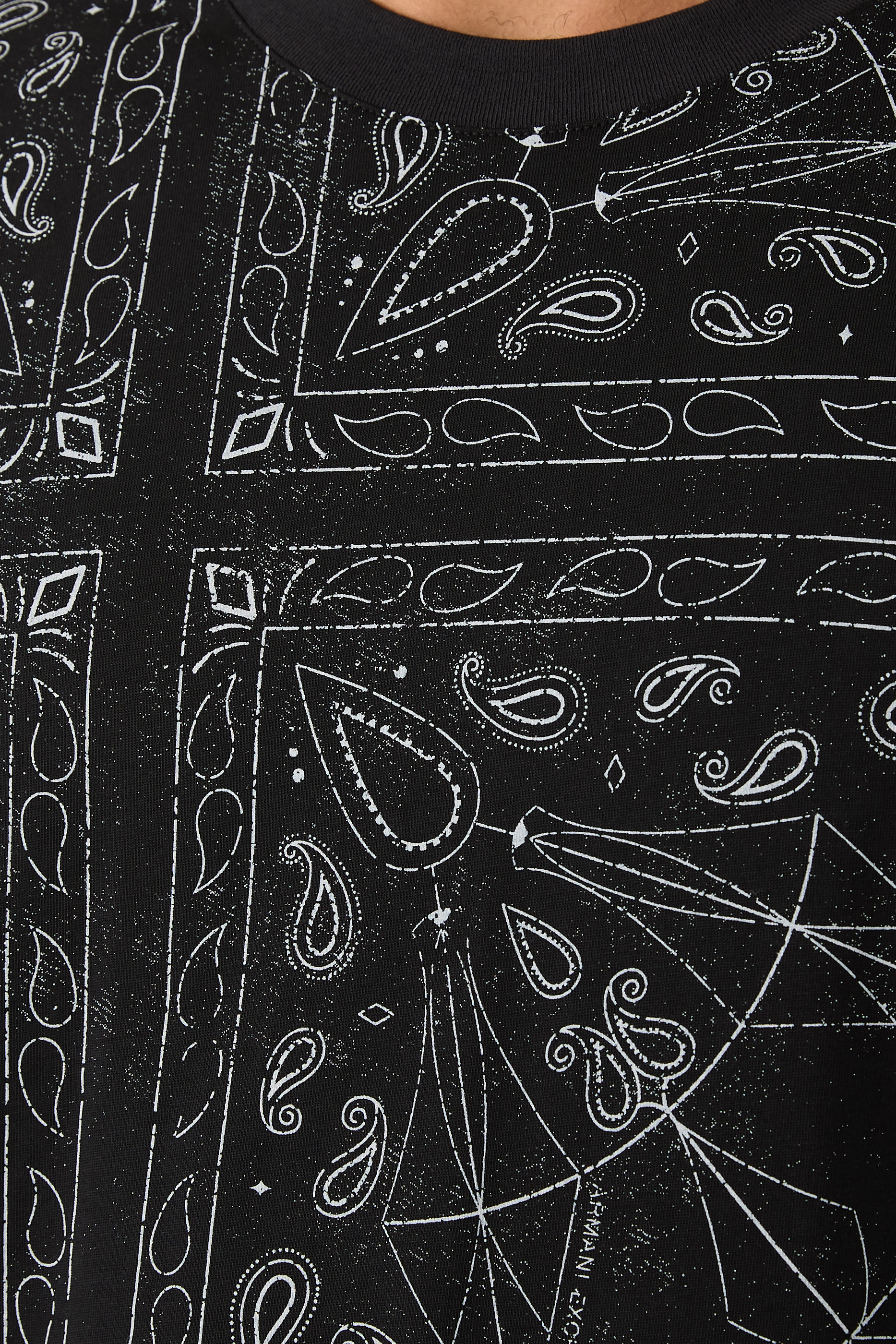 تيشيرت كلايدسكوب بنقشة