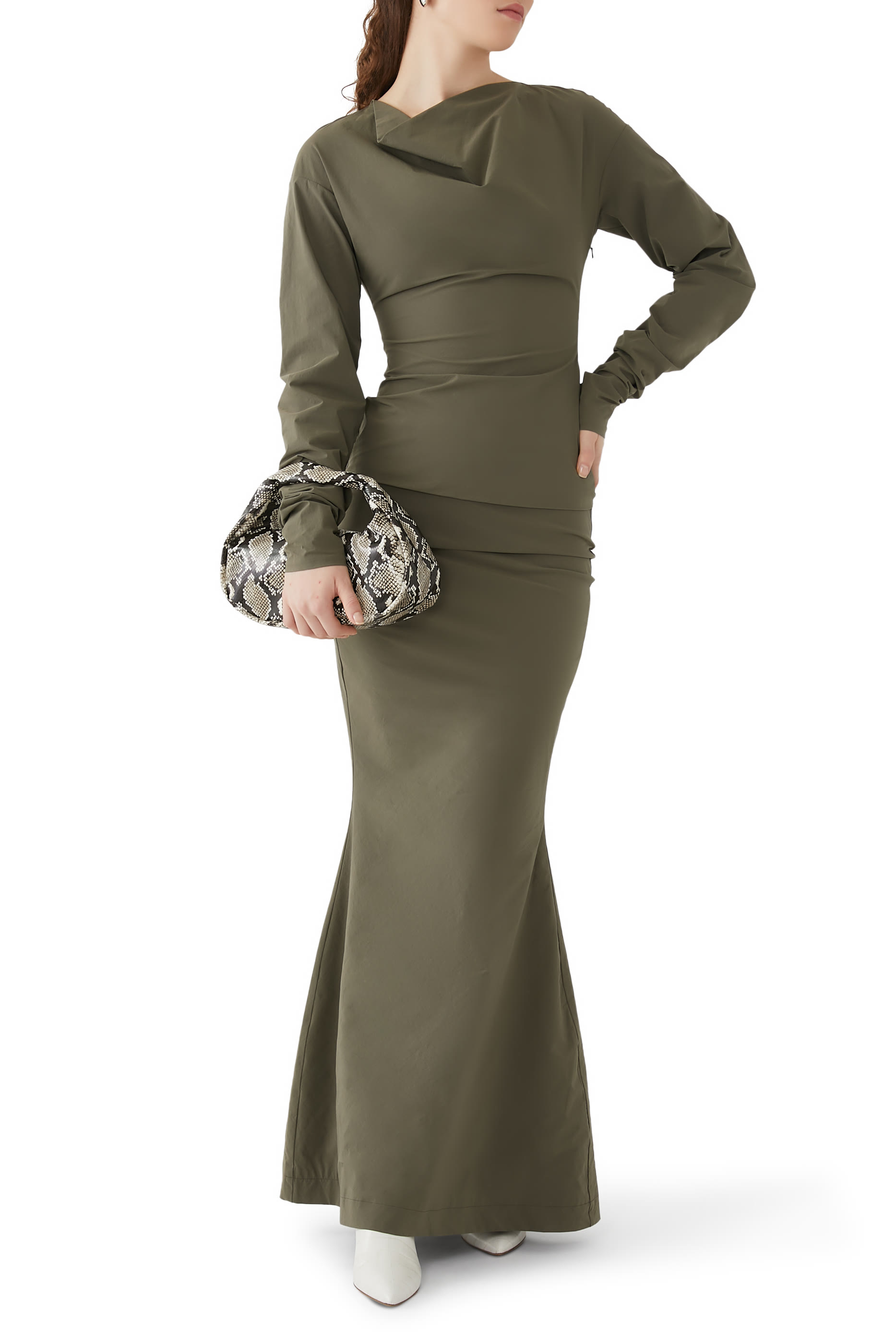 بلوزة لابسي