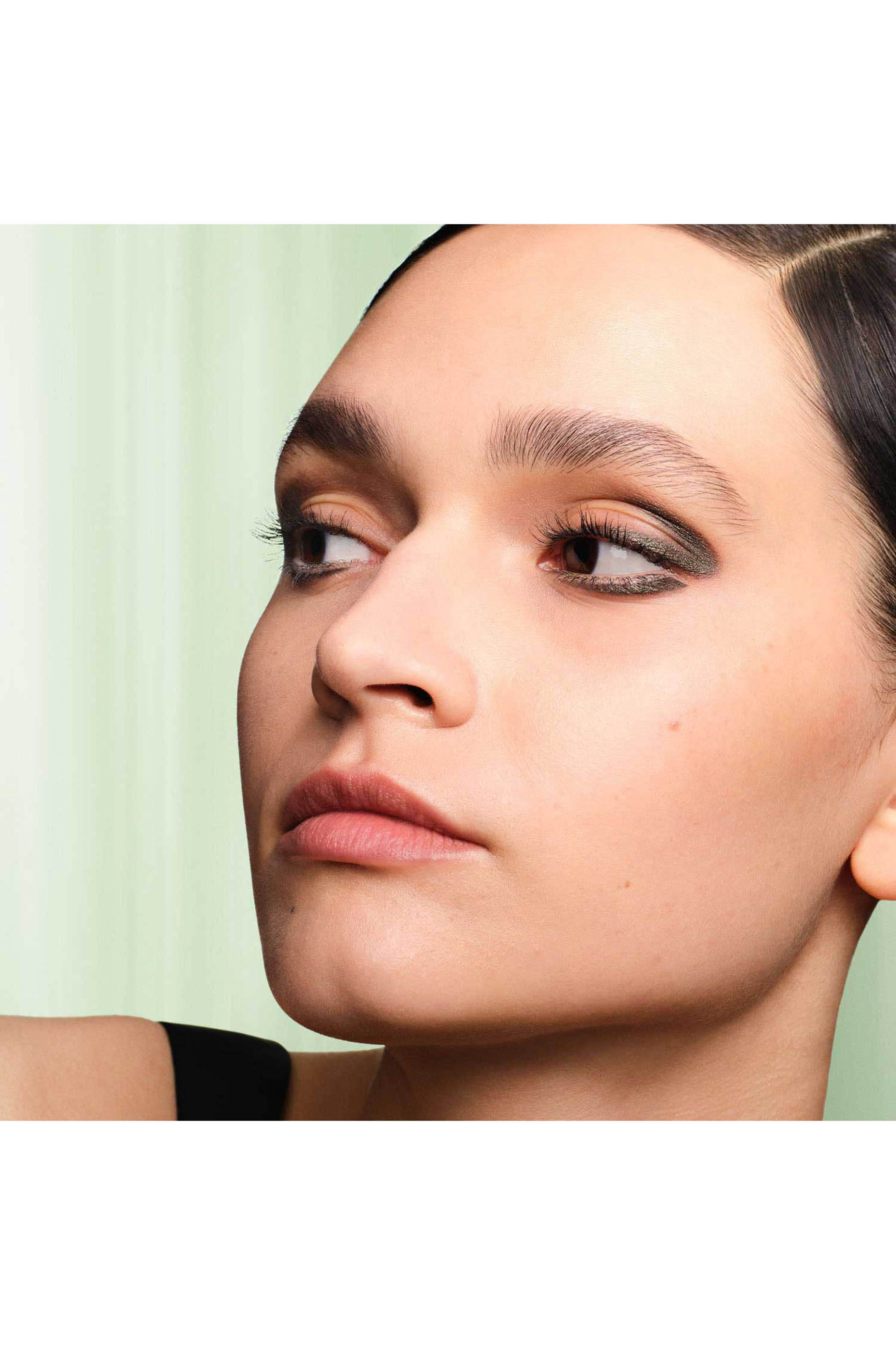 قلم محدد عيون برادالينز متين ينساب بسلاسة