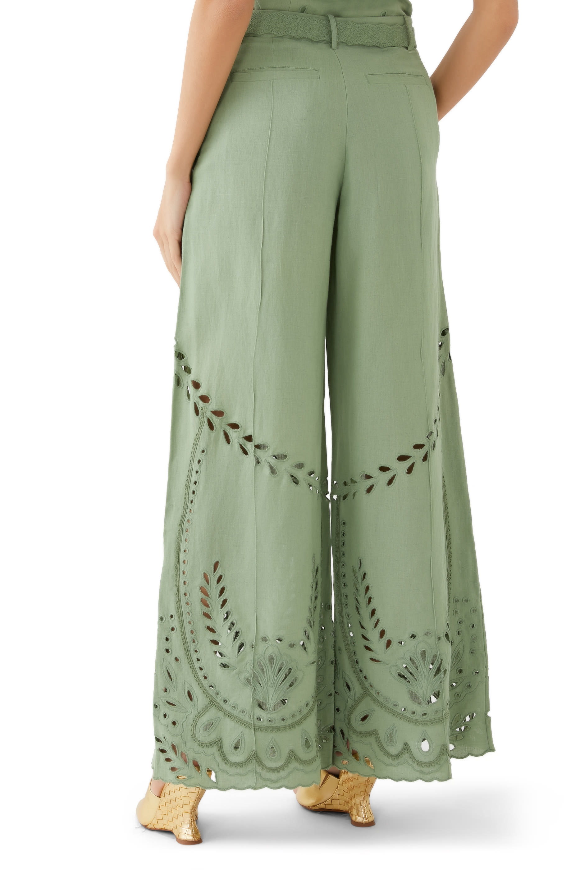 بنطال أليا واسع بحزام بمشبك