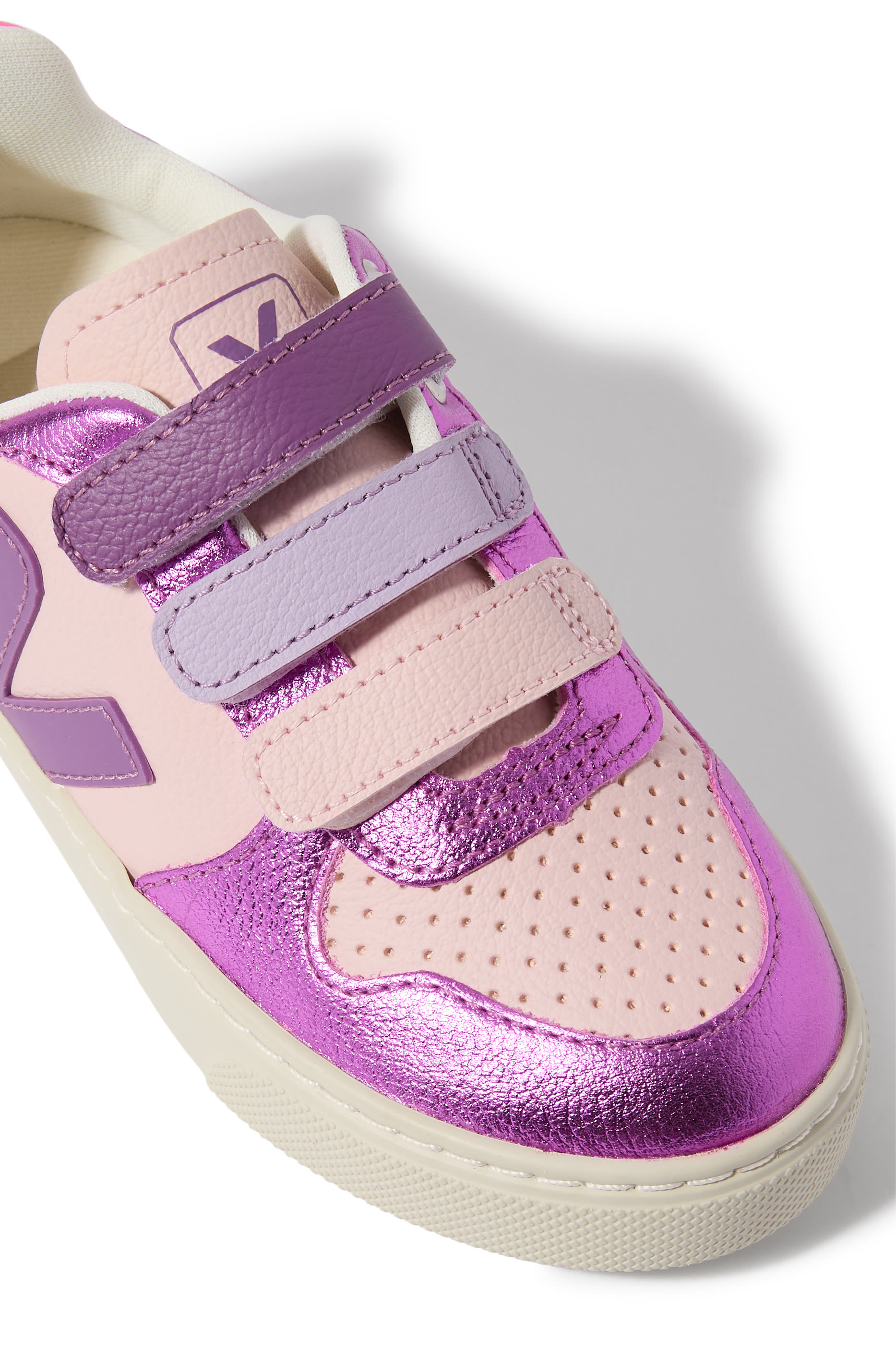 سنيكرز في-10 جلد للأطفال