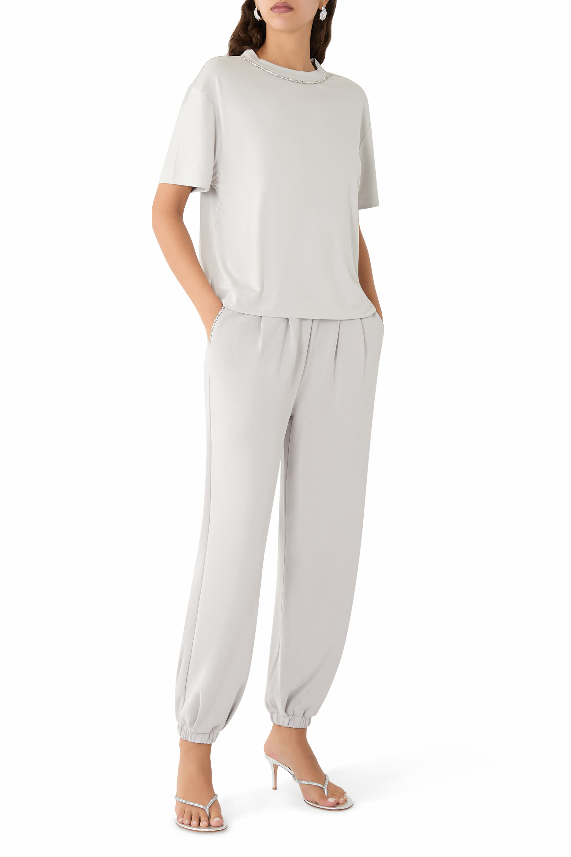 تيشيرت مزين بحافة من حجر الراين