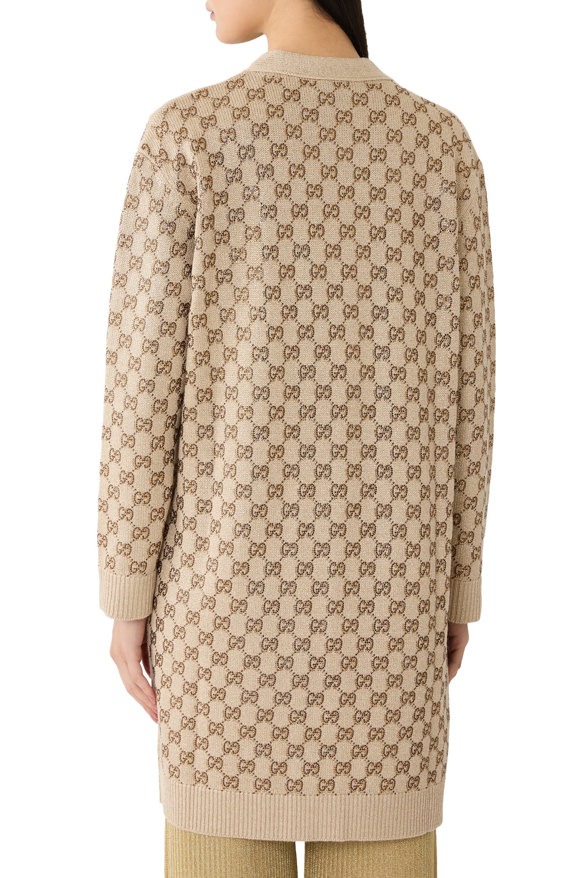 كارديجان بياقة V