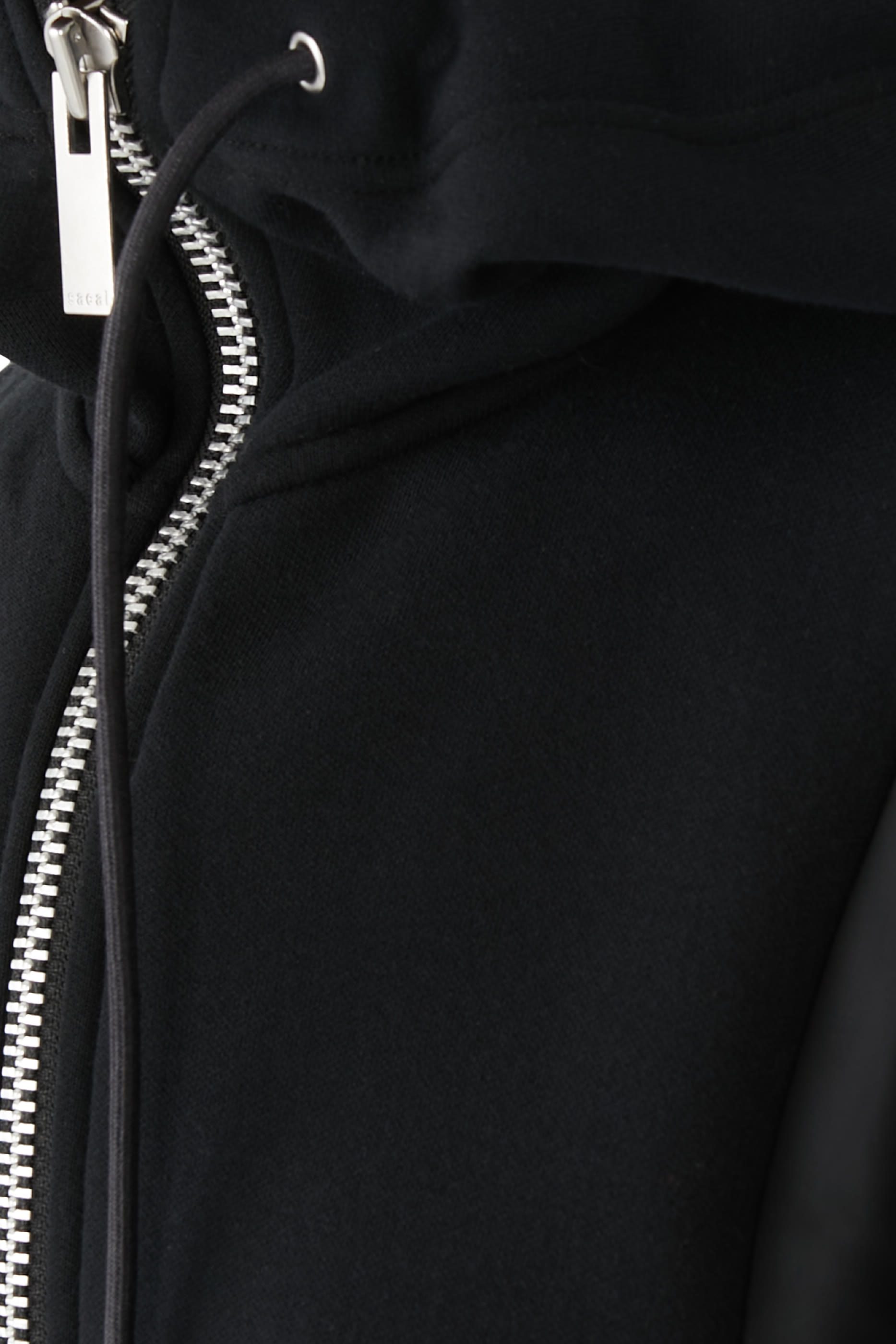 هودي سبونج سويت x نايلون تويل