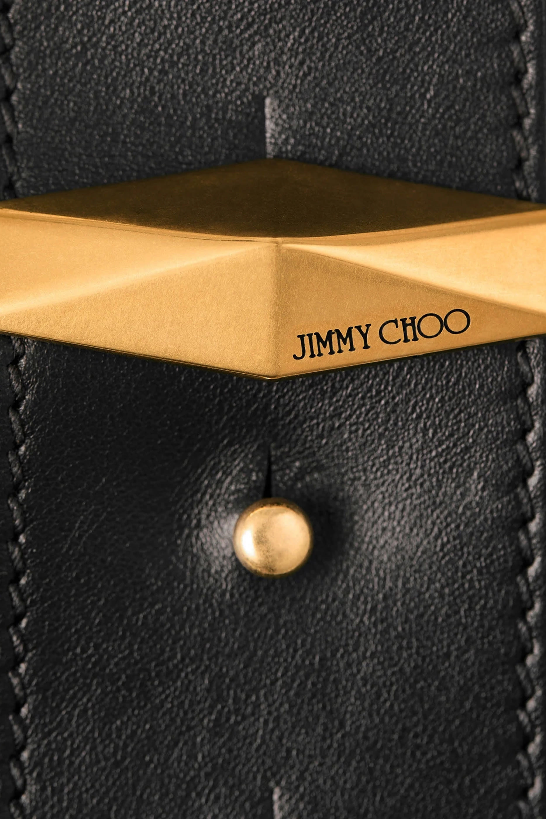 حقيبة كتف هوبو بتصميم معين